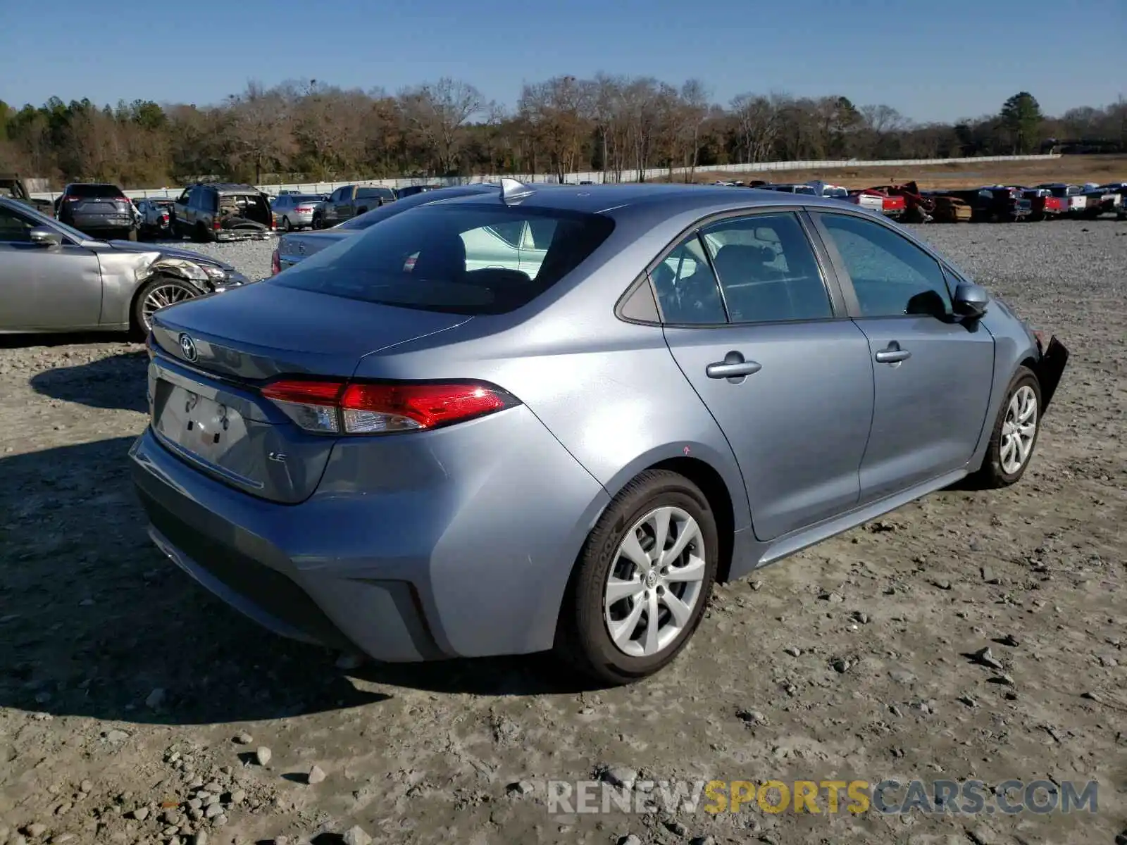 4 Photograph of a damaged car 5YFEPRAE5LP093625 TOYOTA COROLLA 2020