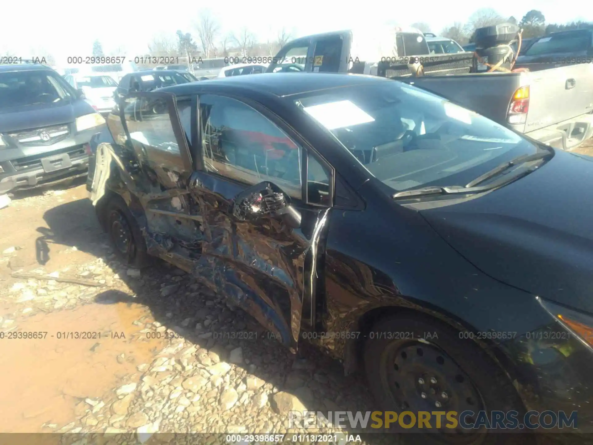 6 Photograph of a damaged car 5YFEPRAE5LP096282 TOYOTA COROLLA 2020