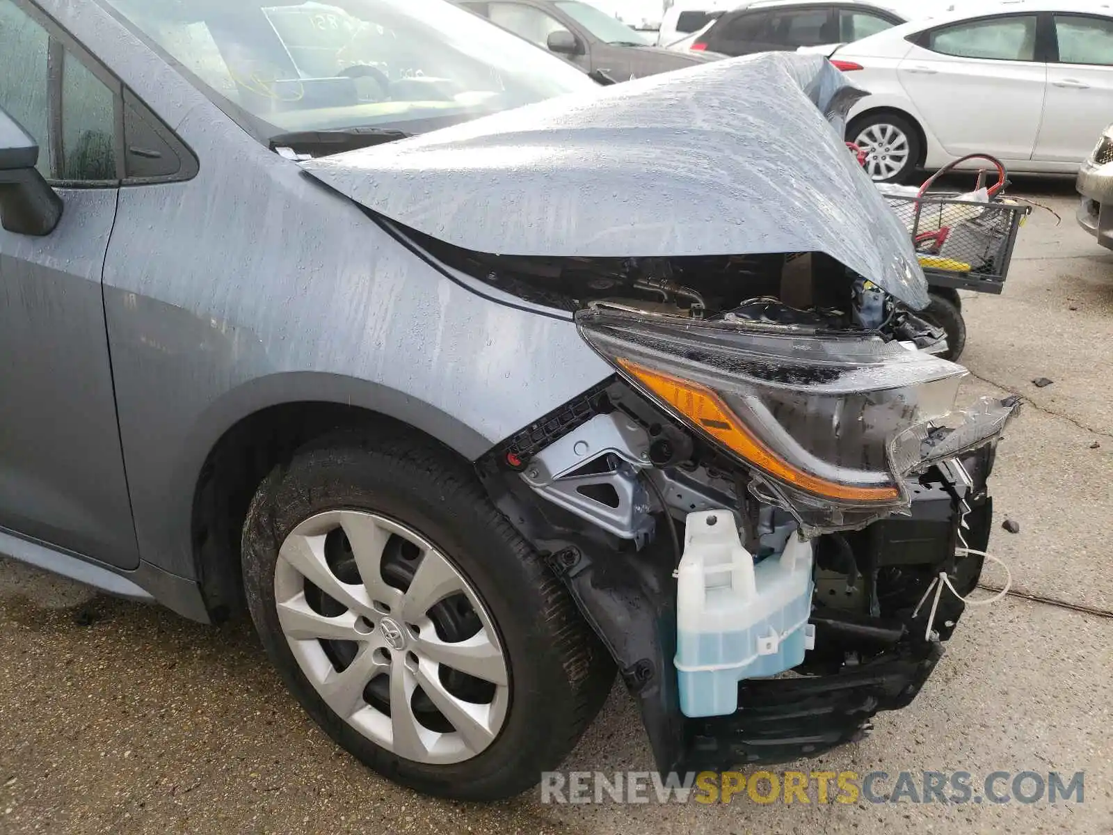 9 Photograph of a damaged car 5YFEPRAE5LP096878 TOYOTA COROLLA 2020