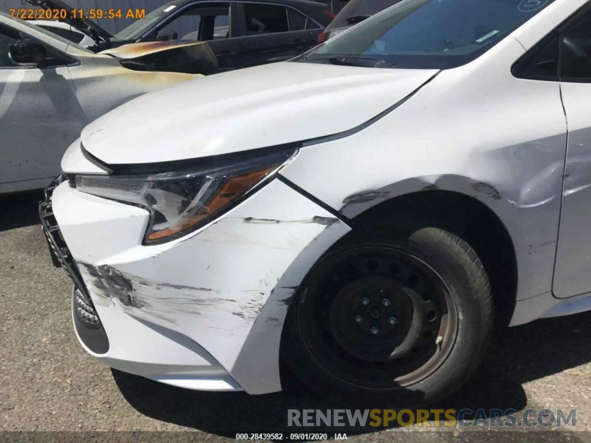 8 Photograph of a damaged car 5YFEPRAE5LP097030 TOYOTA COROLLA 2020