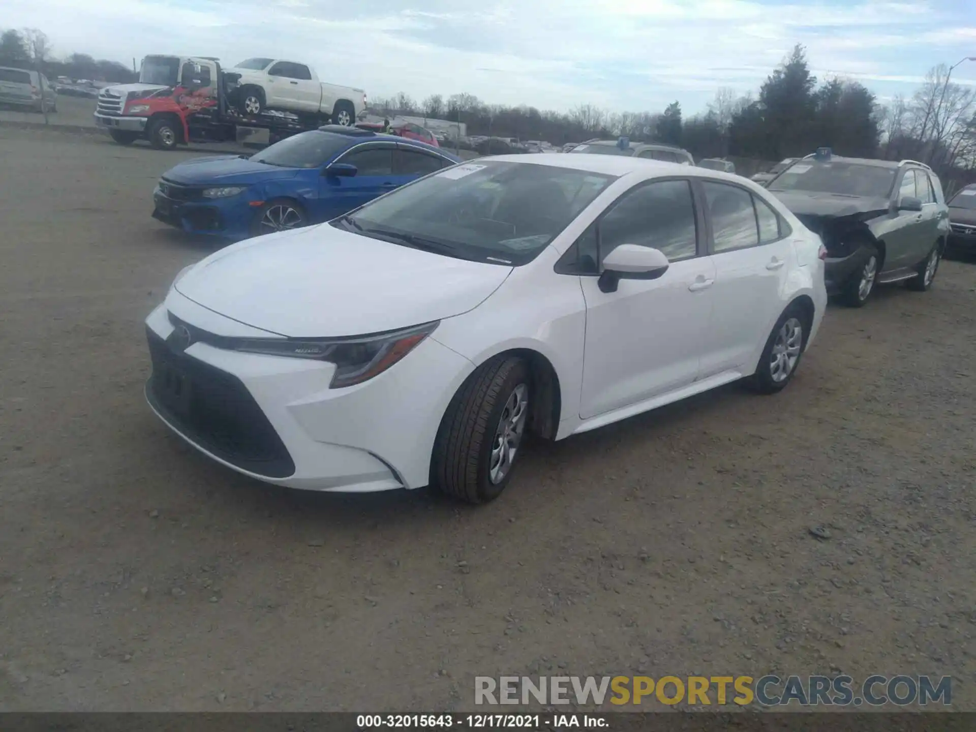 2 Photograph of a damaged car 5YFEPRAE5LP097657 TOYOTA COROLLA 2020