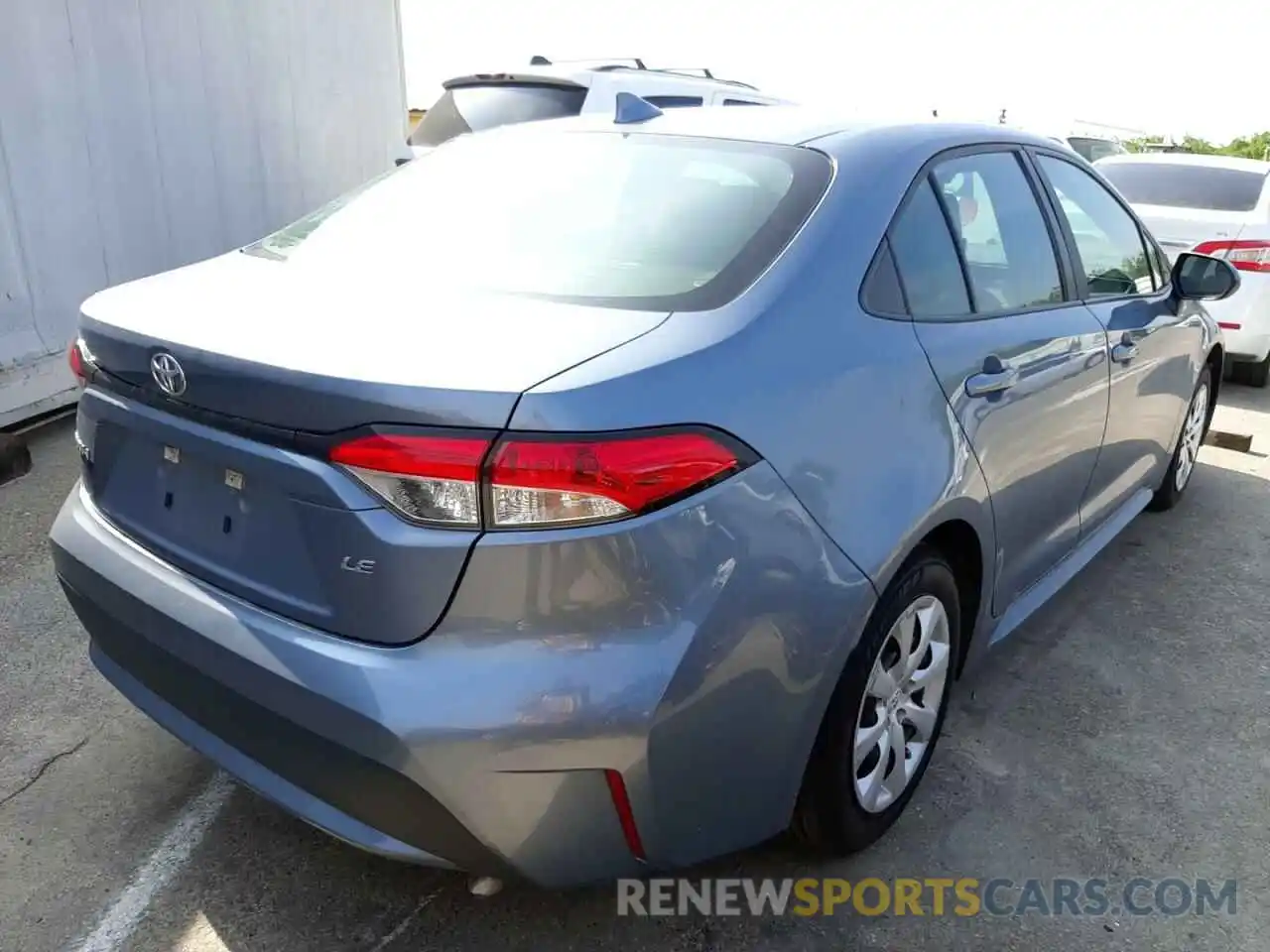 4 Photograph of a damaged car 5YFEPRAE5LP098209 TOYOTA COROLLA 2020