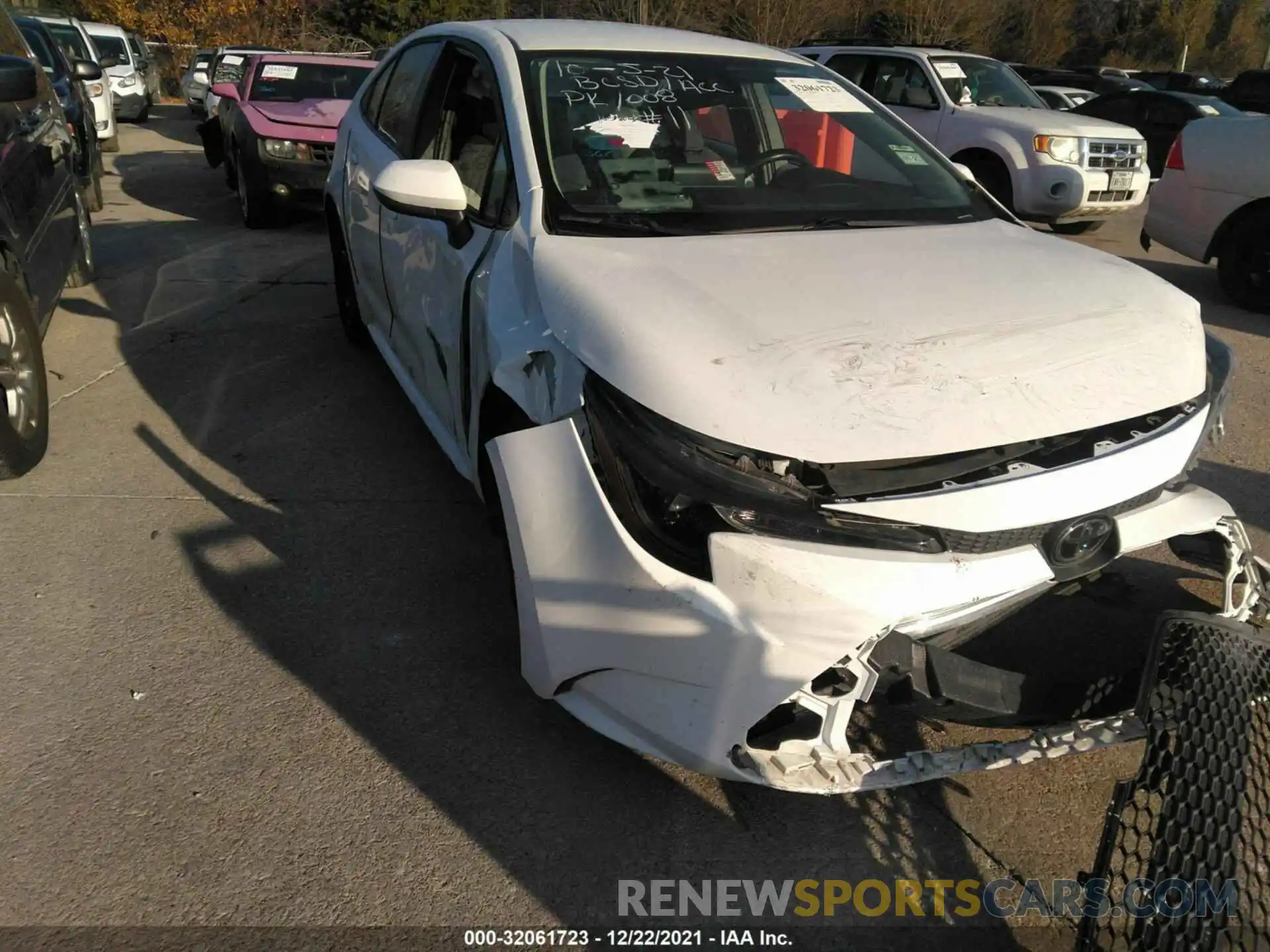 1 Photograph of a damaged car 5YFEPRAE5LP099893 TOYOTA COROLLA 2020