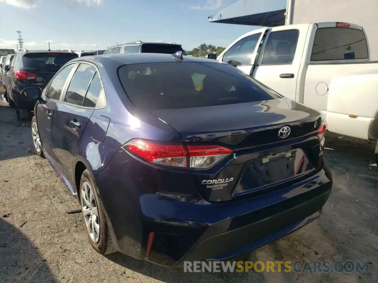 3 Photograph of a damaged car 5YFEPRAE5LP099991 TOYOTA COROLLA 2020