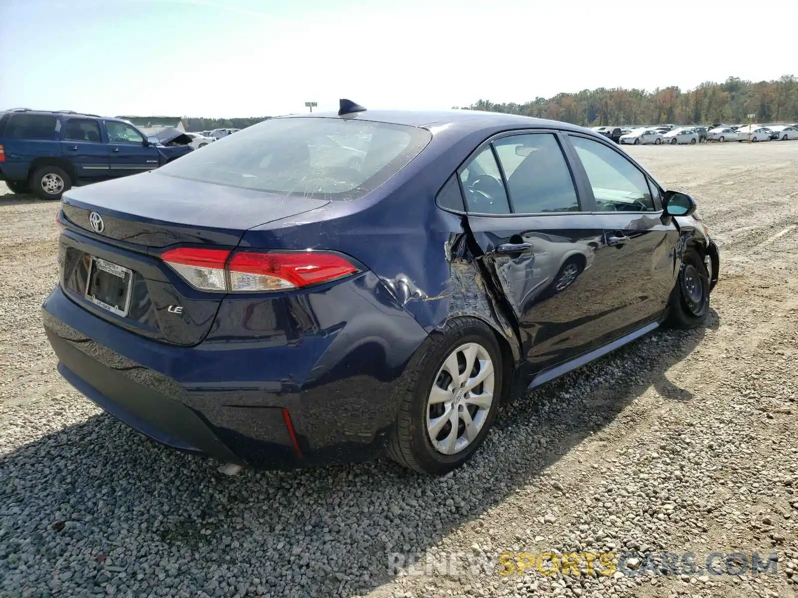 4 Photograph of a damaged car 5YFEPRAE5LP100346 TOYOTA COROLLA 2020