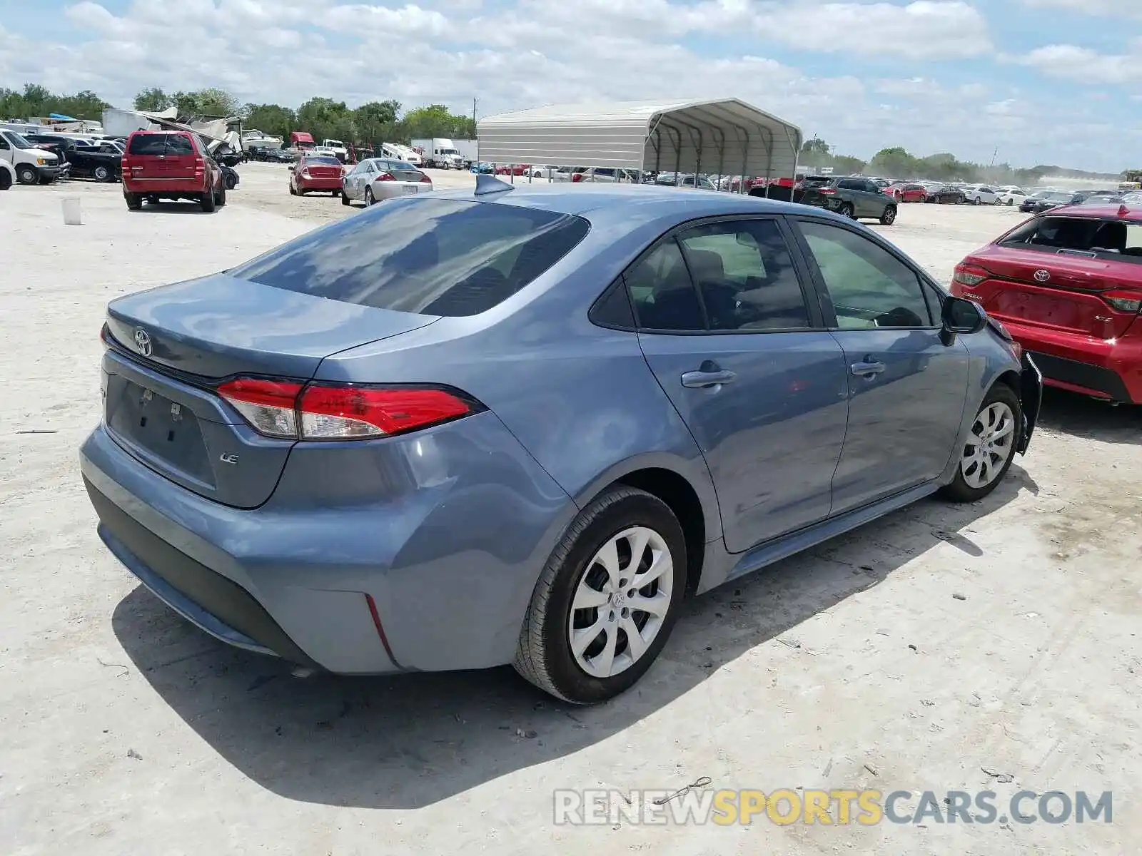 4 Photograph of a damaged car 5YFEPRAE5LP100962 TOYOTA COROLLA 2020