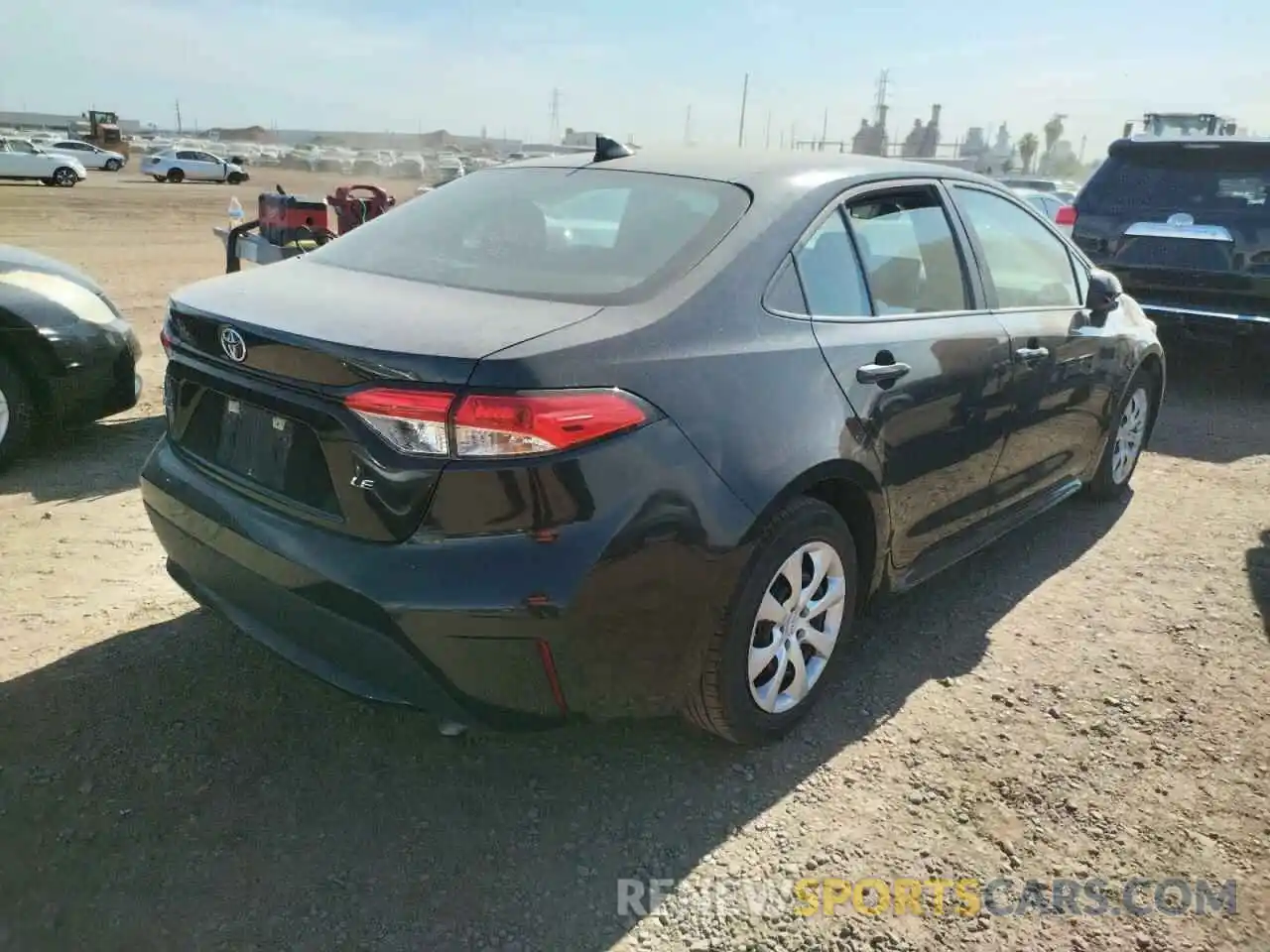 4 Photograph of a damaged car 5YFEPRAE5LP101156 TOYOTA COROLLA 2020