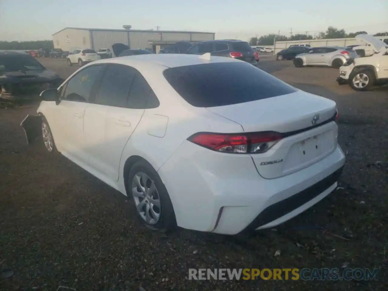 3 Photograph of a damaged car 5YFEPRAE5LP101643 TOYOTA COROLLA 2020