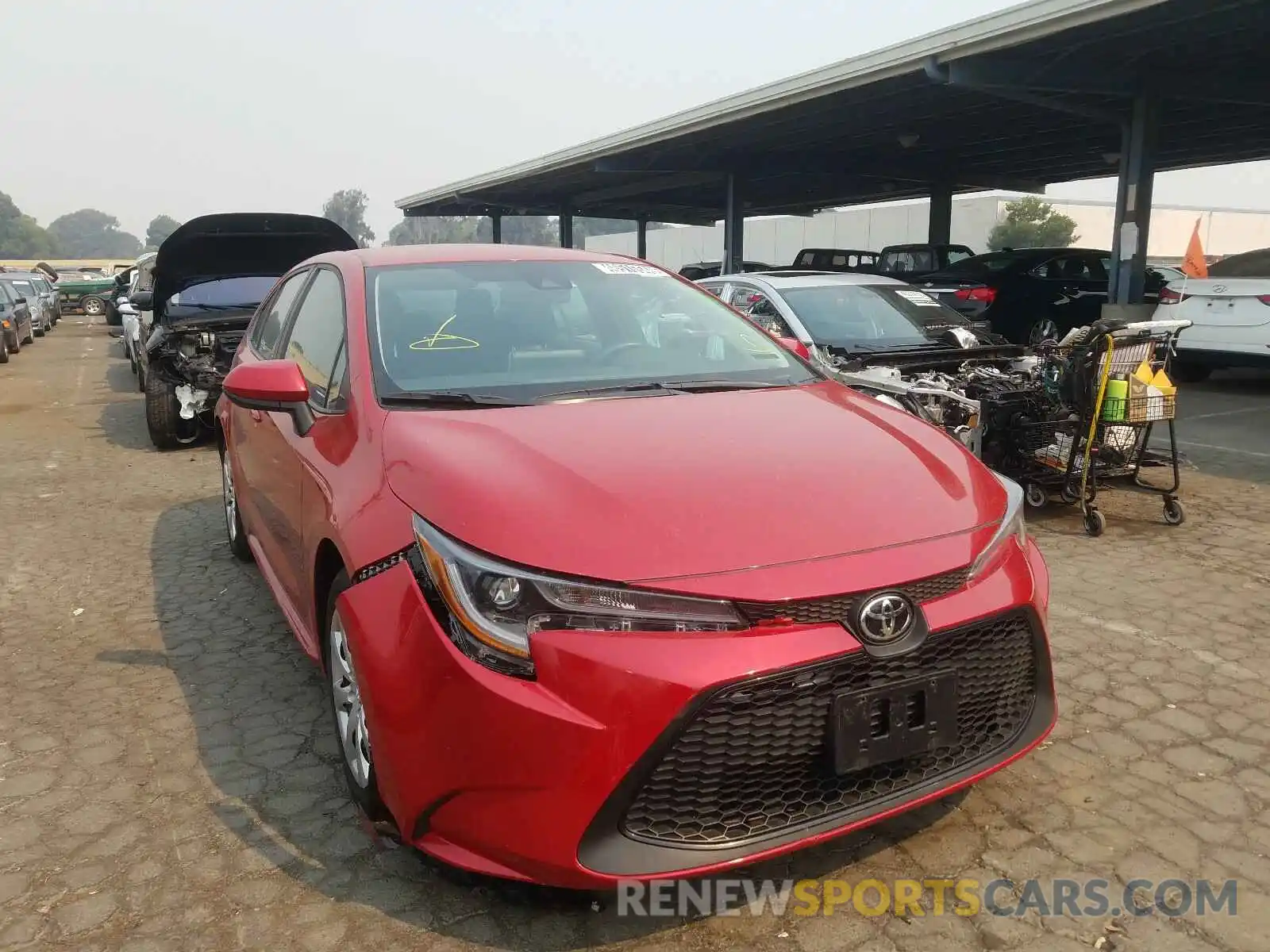 1 Photograph of a damaged car 5YFEPRAE5LP102663 TOYOTA COROLLA 2020