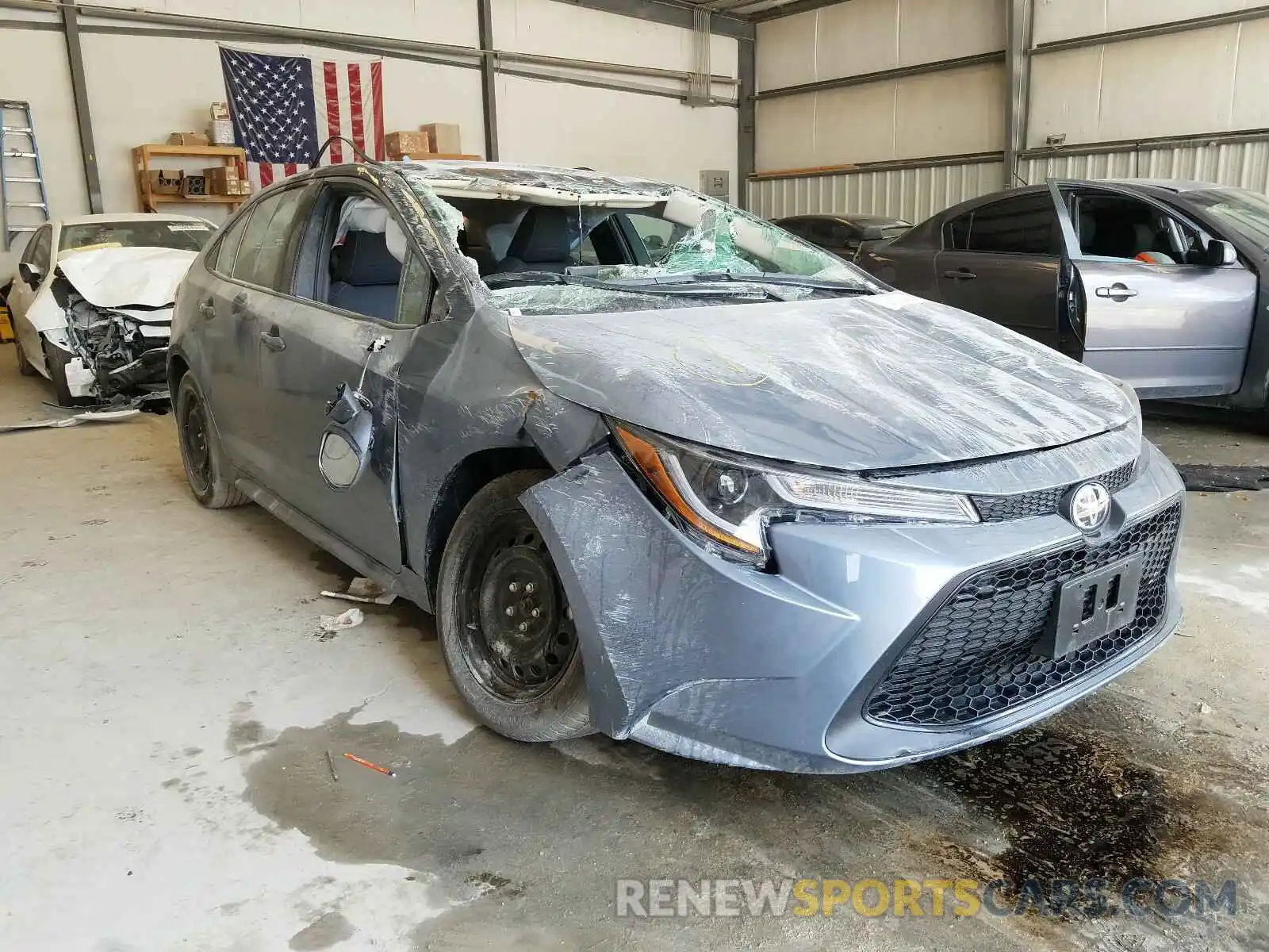 1 Photograph of a damaged car 5YFEPRAE5LP102792 TOYOTA COROLLA 2020