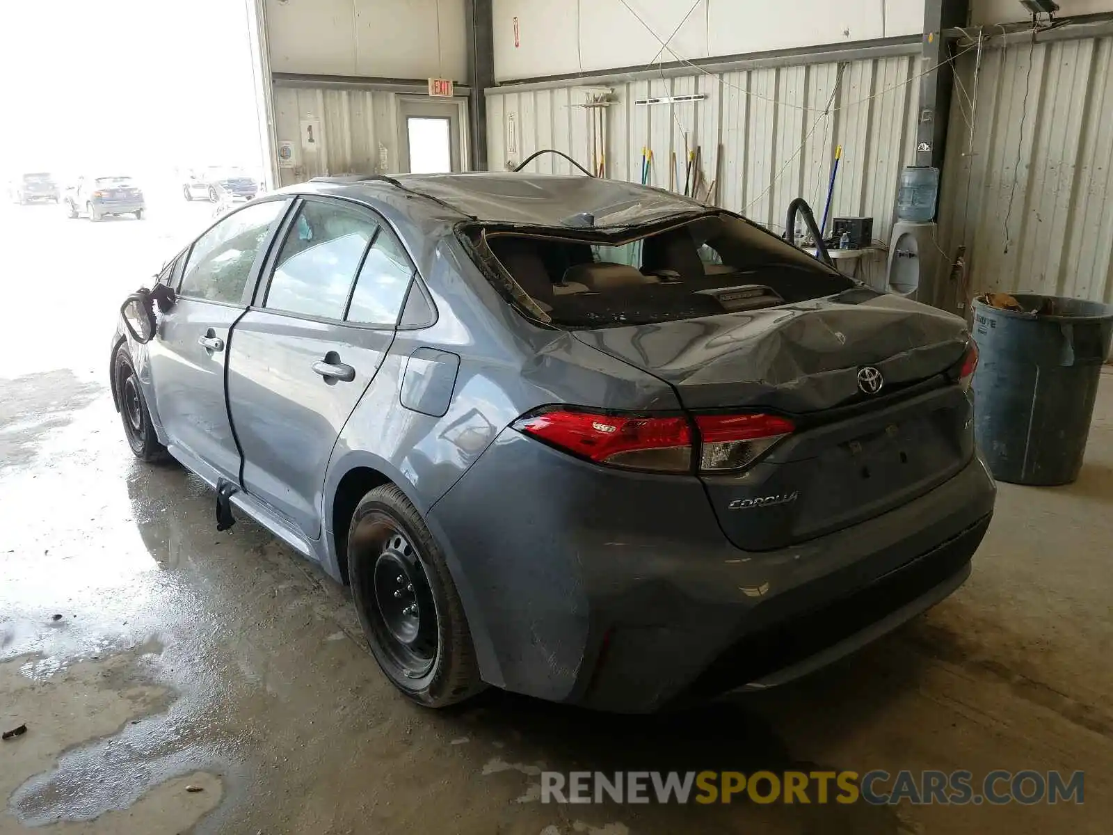 3 Photograph of a damaged car 5YFEPRAE5LP102792 TOYOTA COROLLA 2020