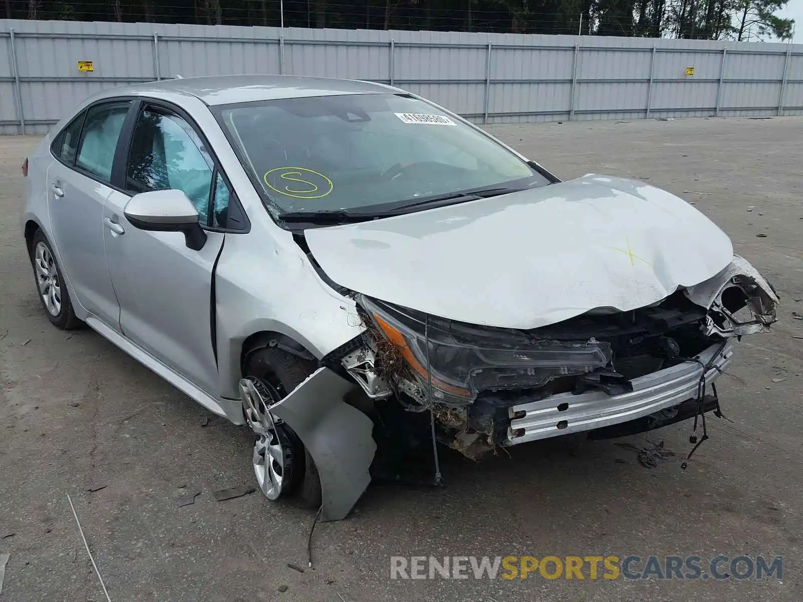 1 Photograph of a damaged car 5YFEPRAE5LP103179 TOYOTA COROLLA 2020