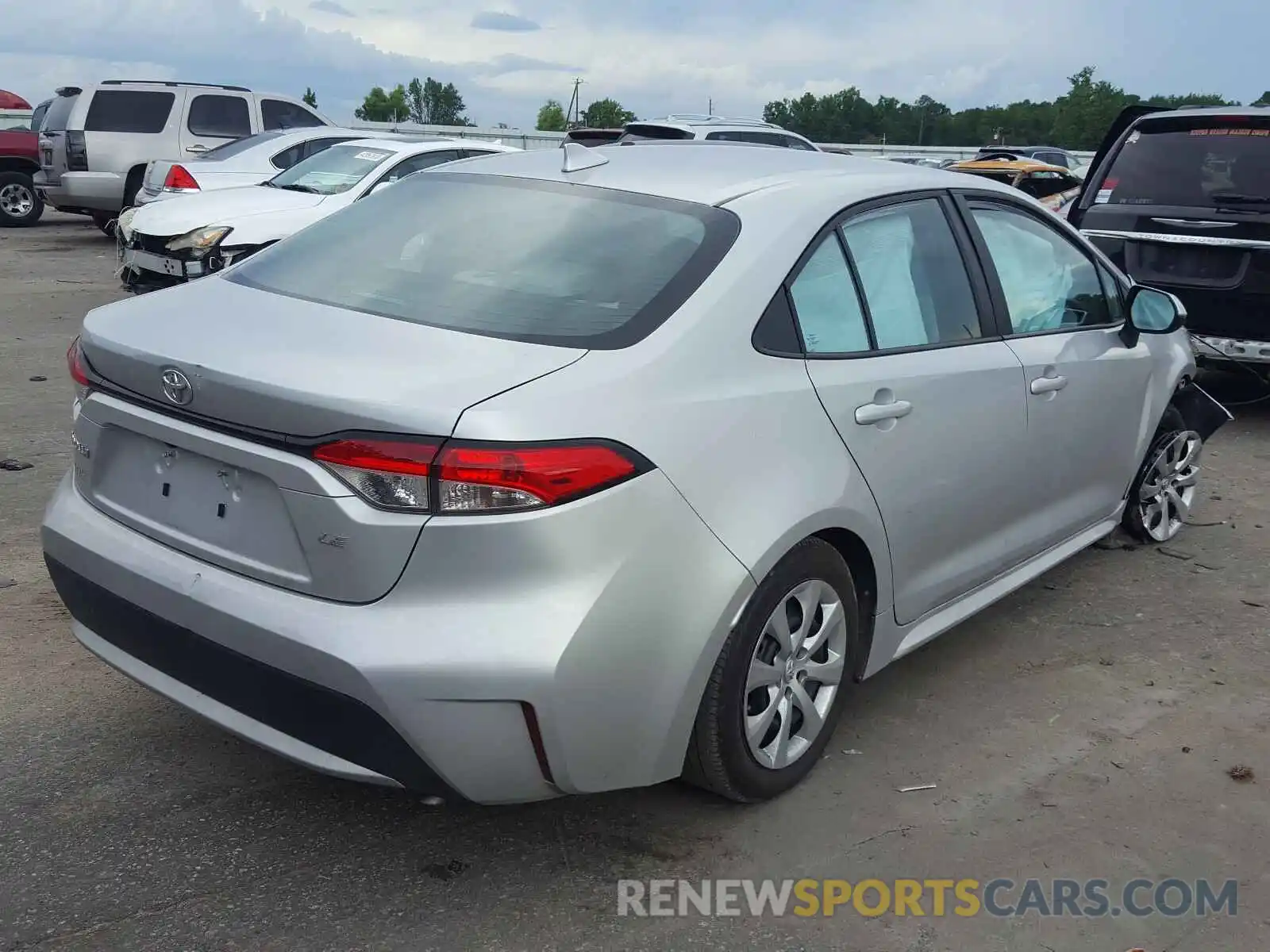 4 Photograph of a damaged car 5YFEPRAE5LP103179 TOYOTA COROLLA 2020