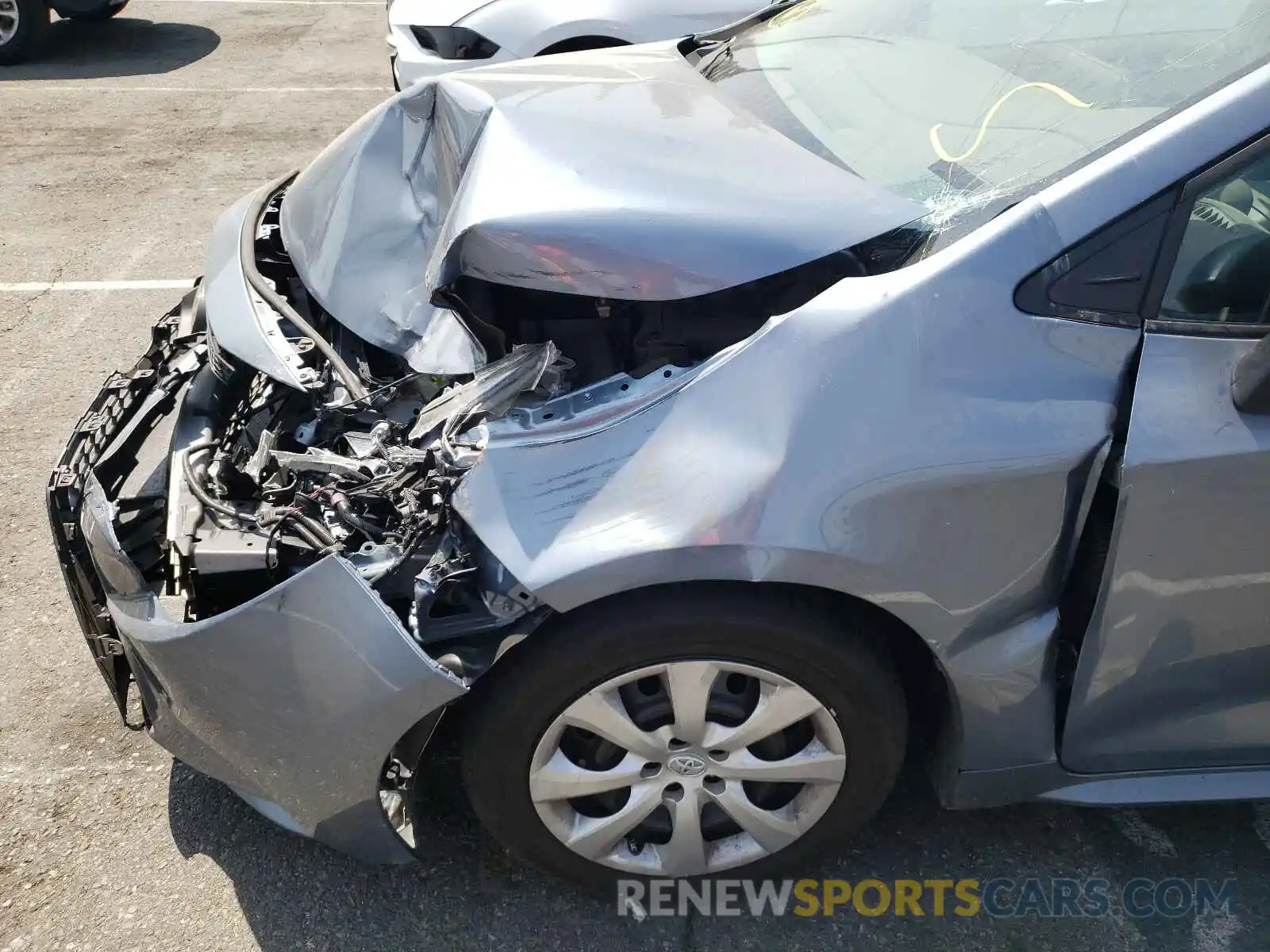 9 Photograph of a damaged car 5YFEPRAE5LP103893 TOYOTA COROLLA 2020