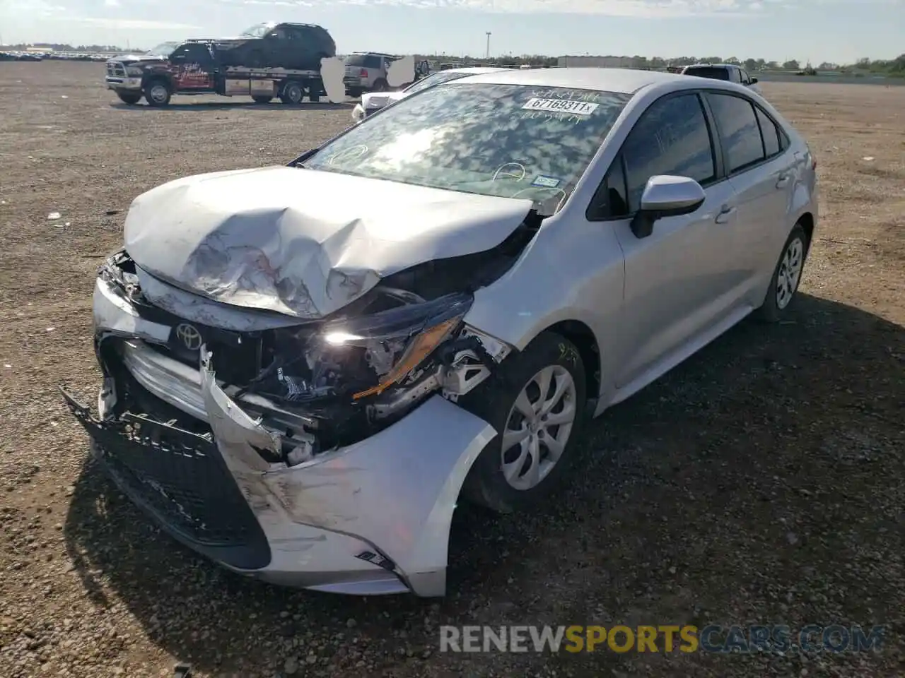 2 Photograph of a damaged car 5YFEPRAE5LP105479 TOYOTA COROLLA 2020