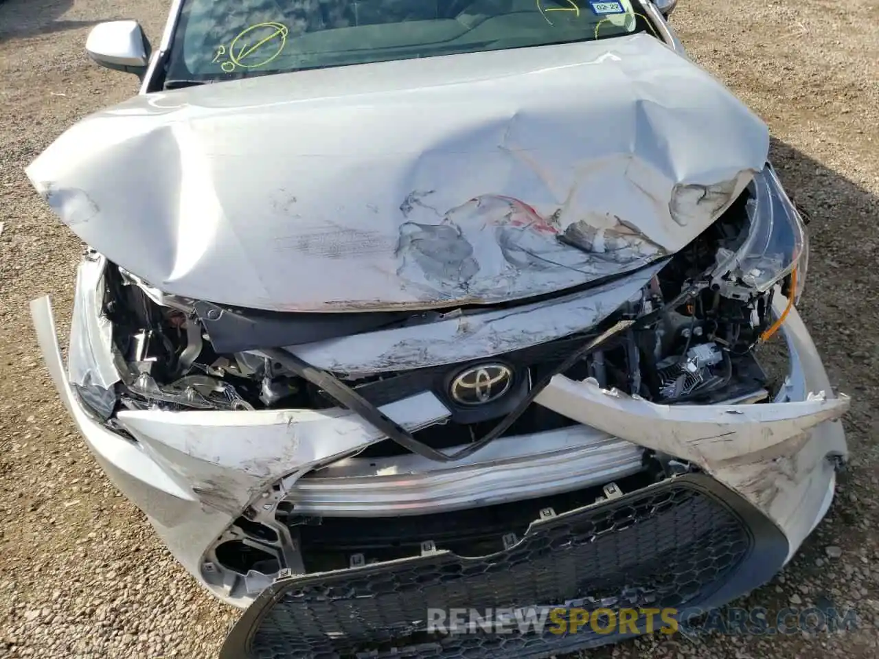 9 Photograph of a damaged car 5YFEPRAE5LP105479 TOYOTA COROLLA 2020