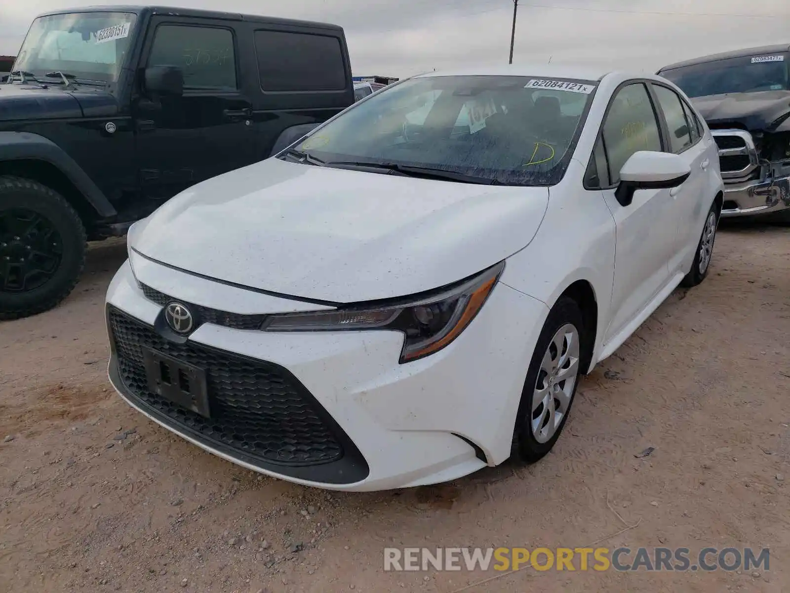 2 Photograph of a damaged car 5YFEPRAE5LP106020 TOYOTA COROLLA 2020