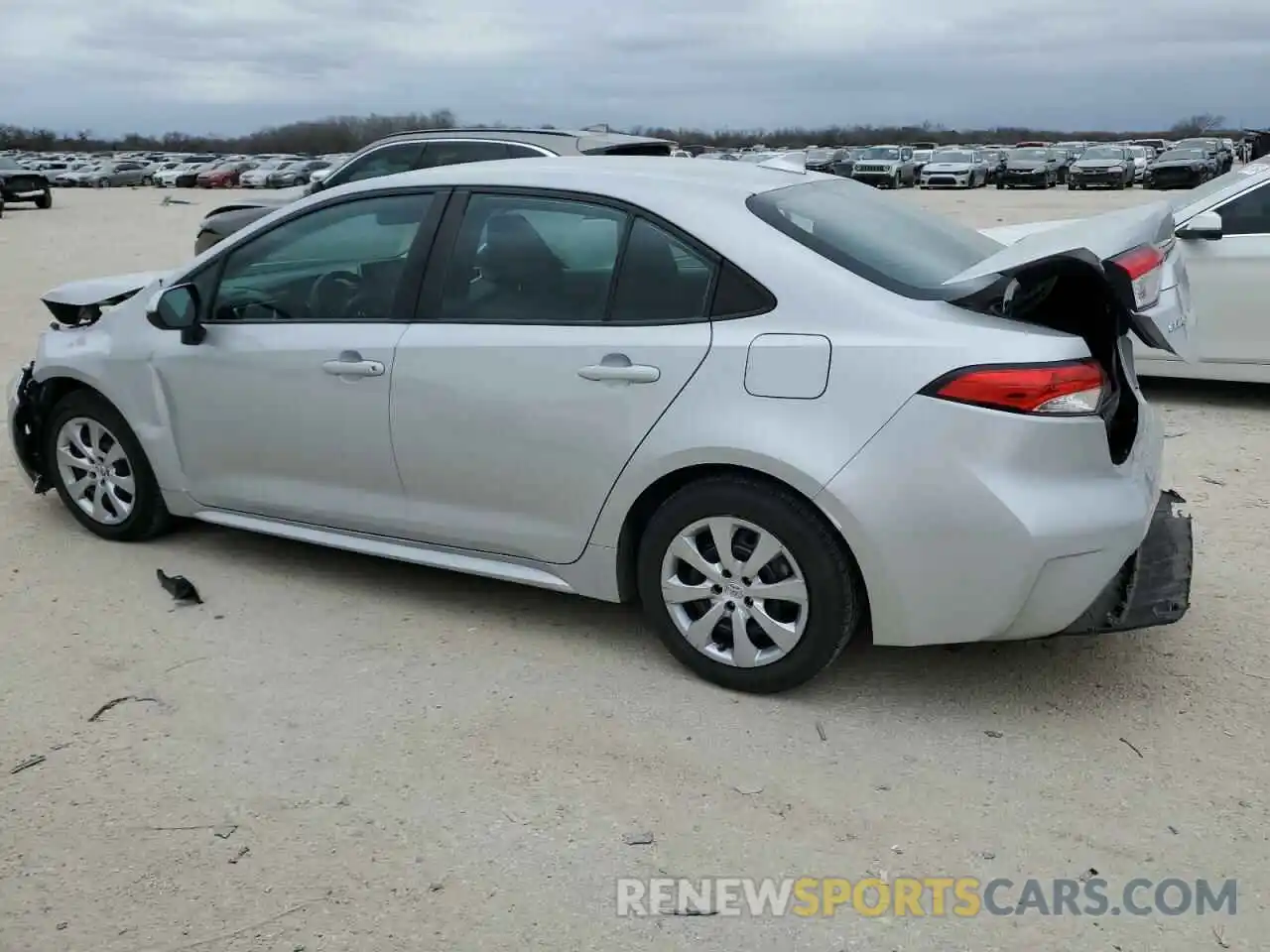 2 Photograph of a damaged car 5YFEPRAE5LP106485 TOYOTA COROLLA 2020