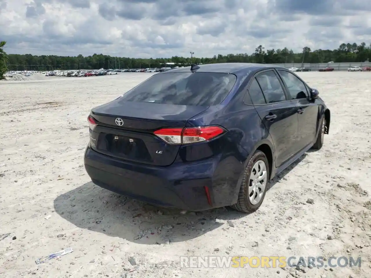 4 Photograph of a damaged car 5YFEPRAE5LP106700 TOYOTA COROLLA 2020