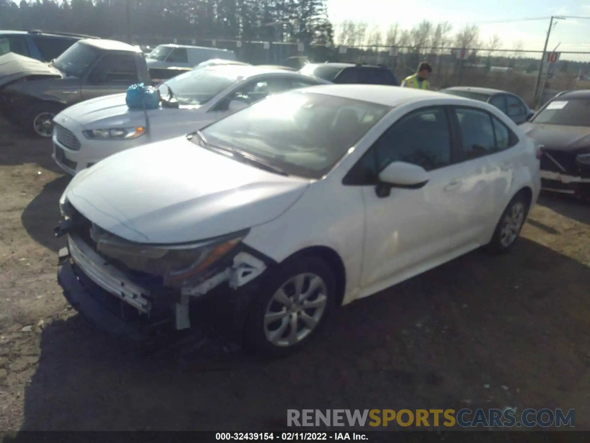 2 Photograph of a damaged car 5YFEPRAE5LP106972 TOYOTA COROLLA 2020