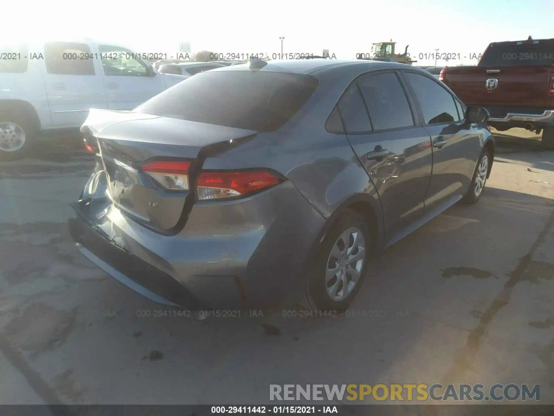 4 Photograph of a damaged car 5YFEPRAE5LP107118 TOYOTA COROLLA 2020