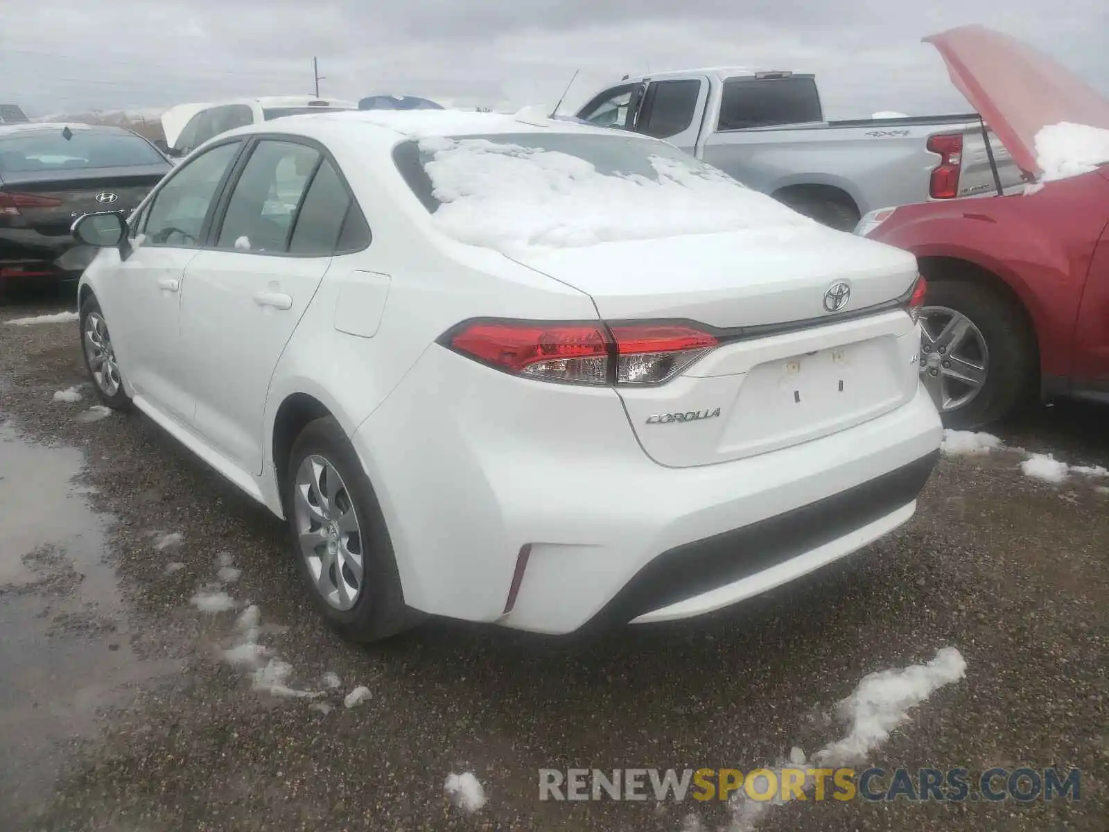 3 Photograph of a damaged car 5YFEPRAE5LP107412 TOYOTA COROLLA 2020