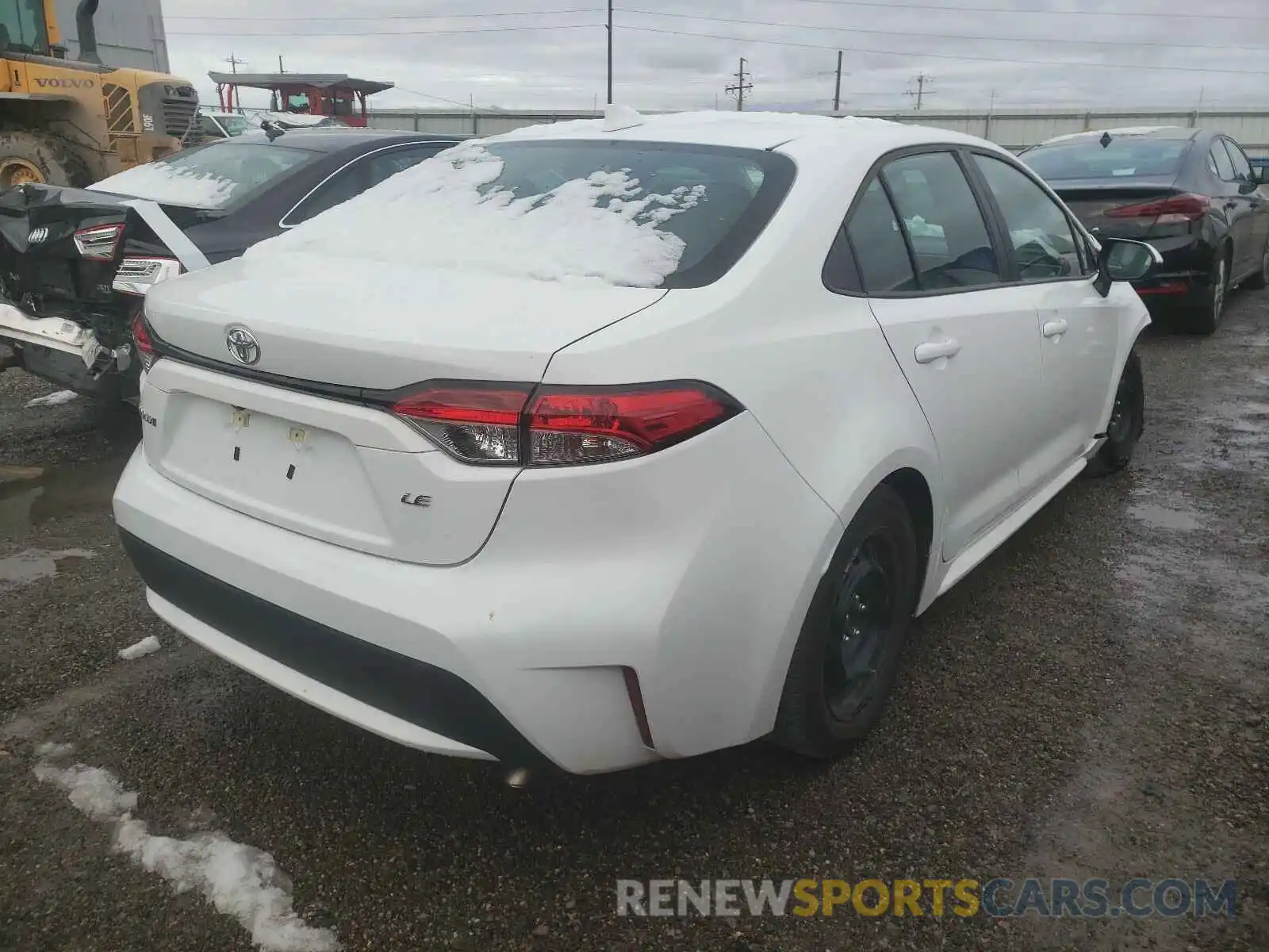 4 Photograph of a damaged car 5YFEPRAE5LP107412 TOYOTA COROLLA 2020