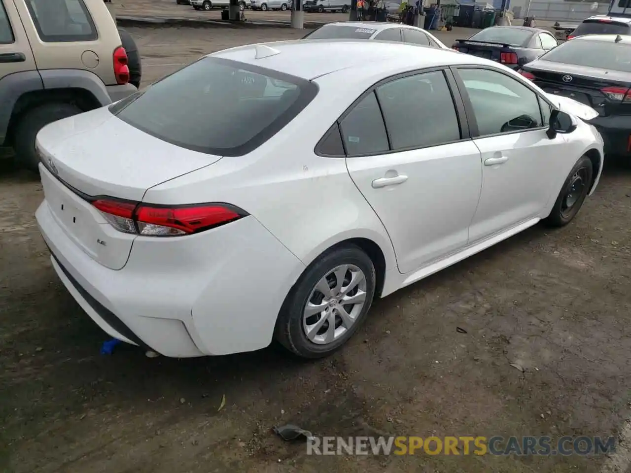 4 Photograph of a damaged car 5YFEPRAE5LP107538 TOYOTA COROLLA 2020