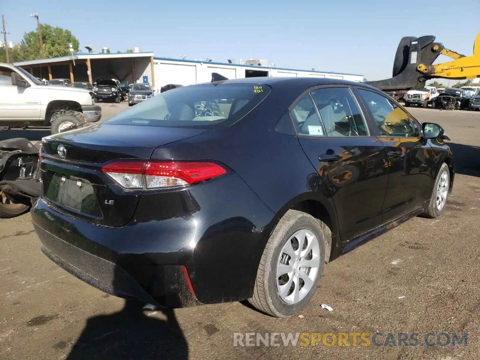 4 Photograph of a damaged car 5YFEPRAE5LP108043 TOYOTA COROLLA 2020