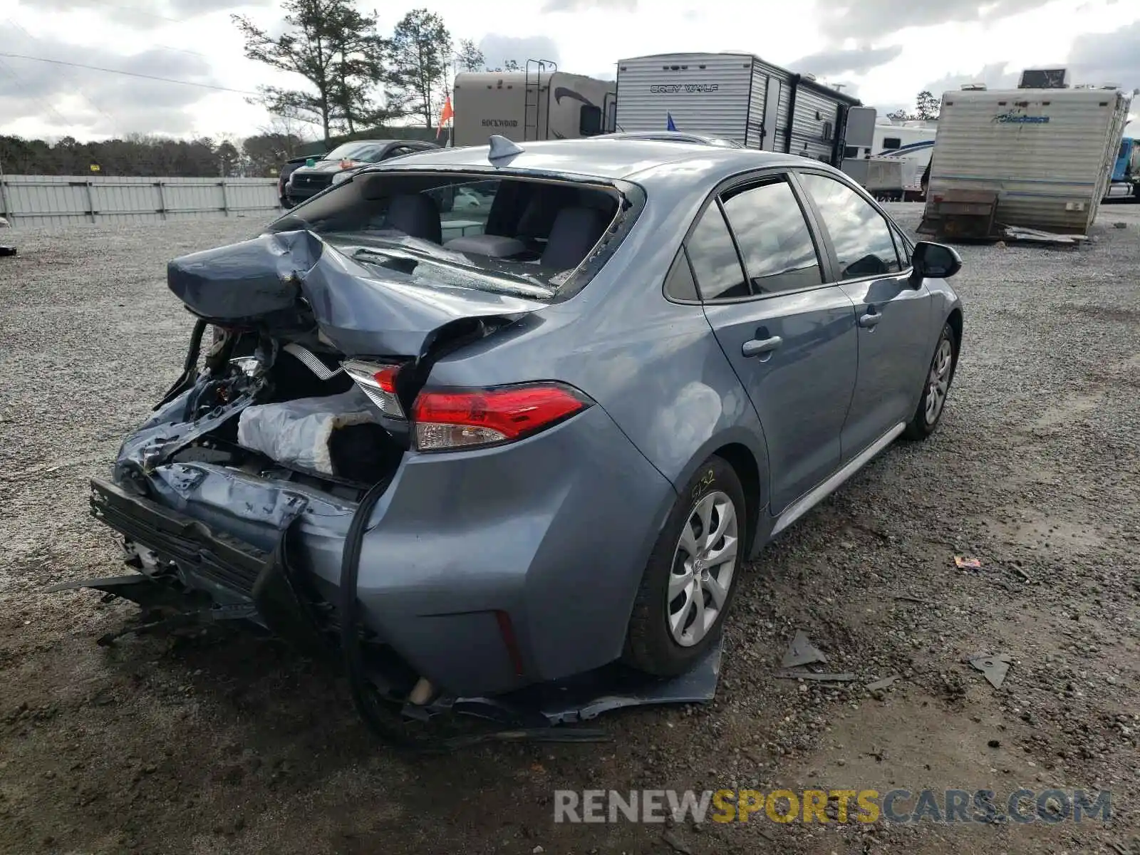 4 Photograph of a damaged car 5YFEPRAE5LP108124 TOYOTA COROLLA 2020