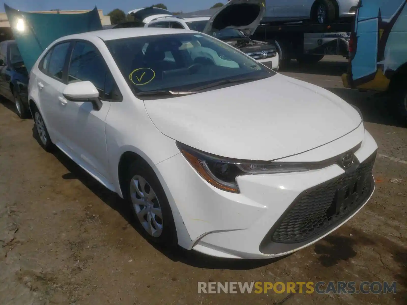 1 Photograph of a damaged car 5YFEPRAE5LP108155 TOYOTA COROLLA 2020