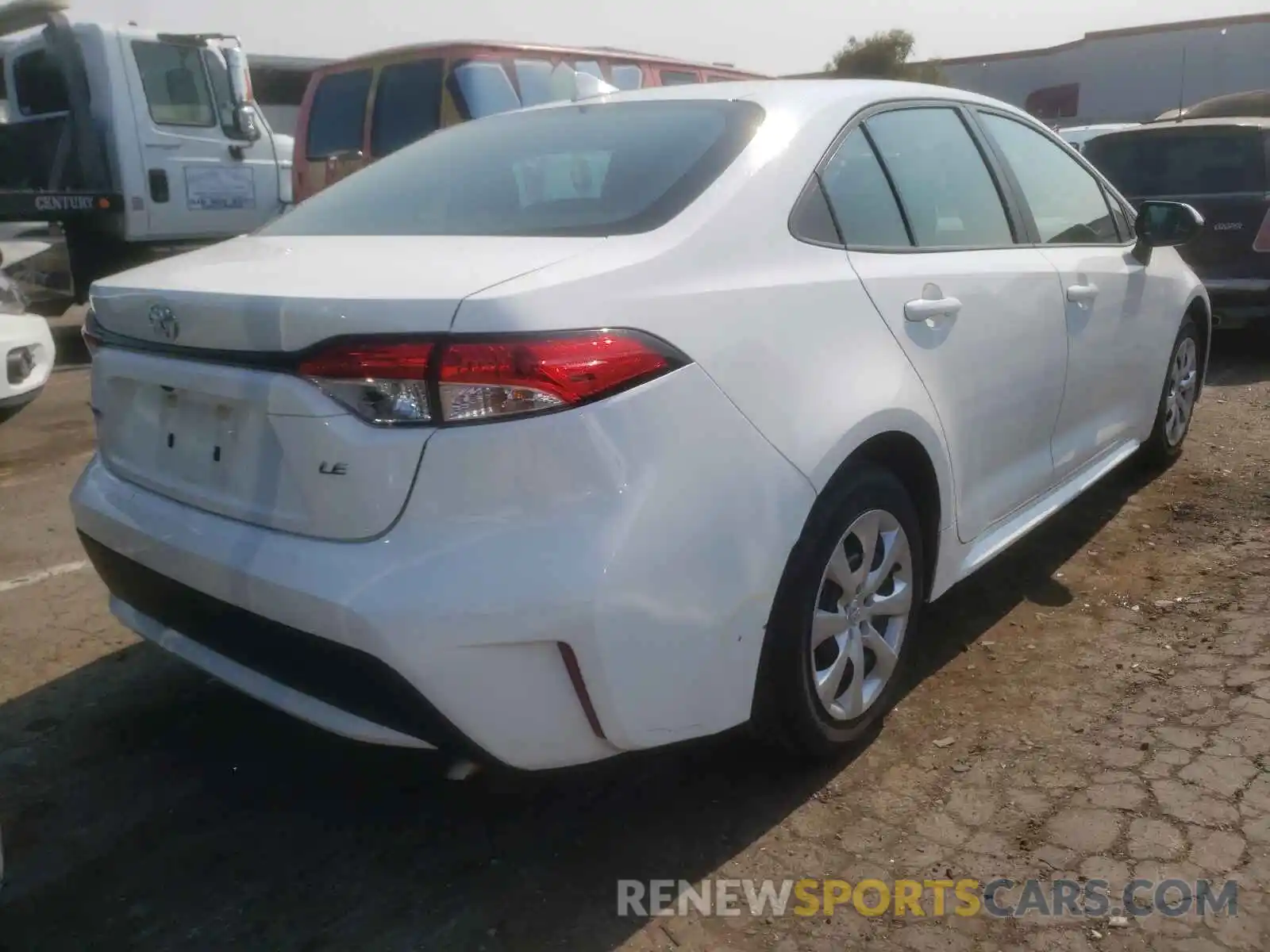 4 Photograph of a damaged car 5YFEPRAE5LP108155 TOYOTA COROLLA 2020