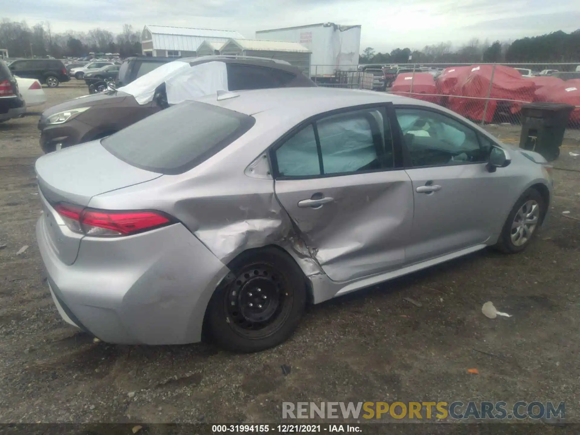 4 Photograph of a damaged car 5YFEPRAE5LP108267 TOYOTA COROLLA 2020