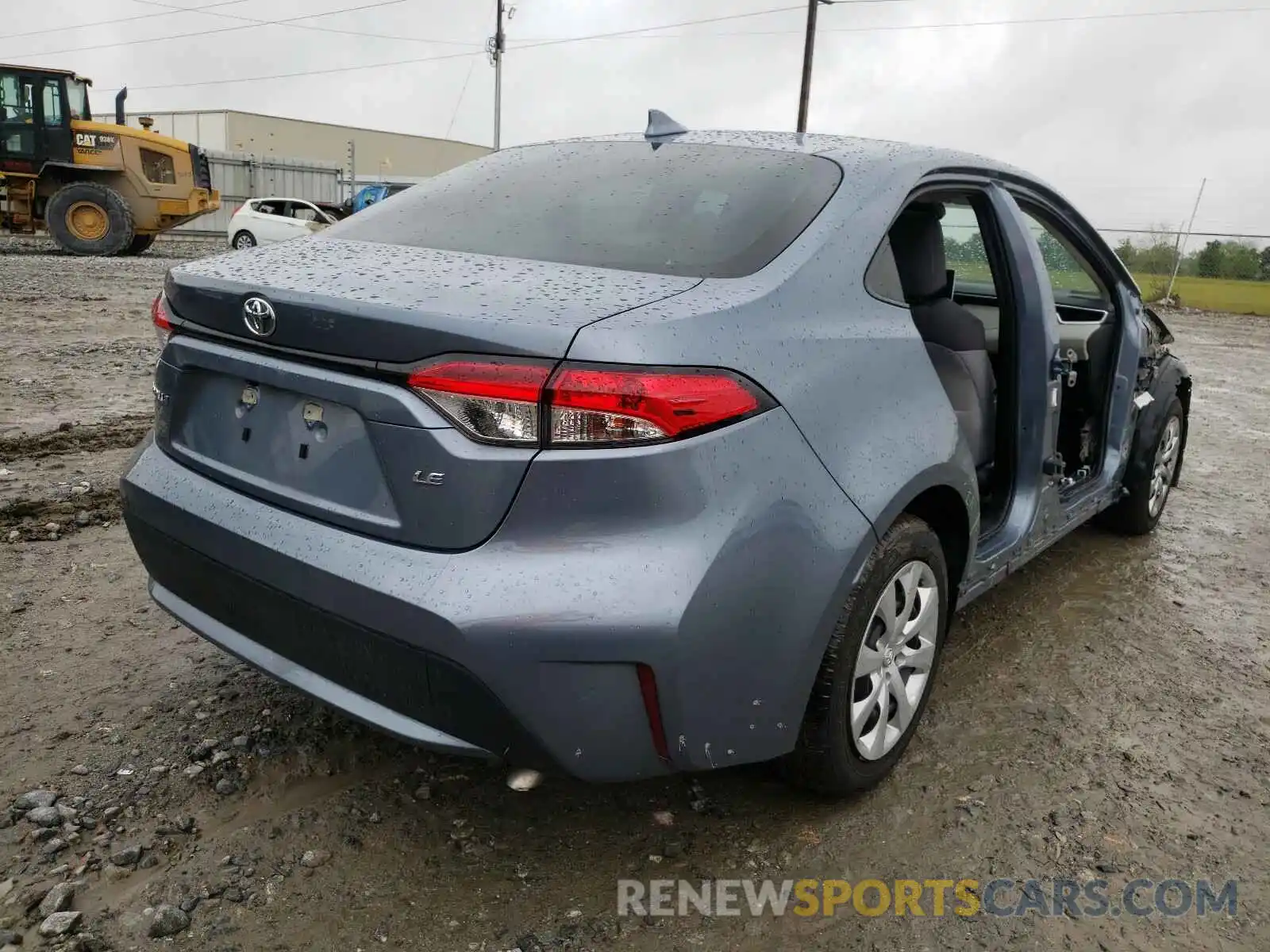 4 Photograph of a damaged car 5YFEPRAE5LP108589 TOYOTA COROLLA 2020