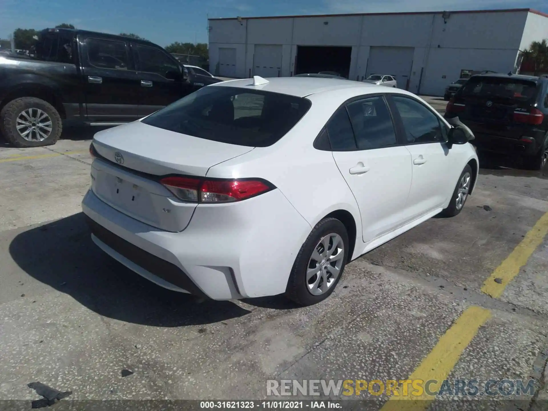 4 Photograph of a damaged car 5YFEPRAE5LP108740 TOYOTA COROLLA 2020