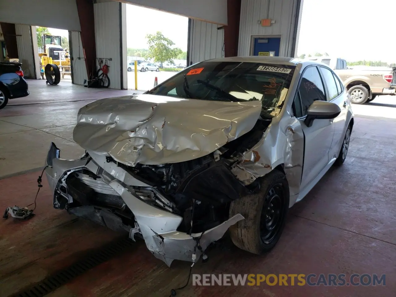 2 Photograph of a damaged car 5YFEPRAE5LP109001 TOYOTA COROLLA 2020