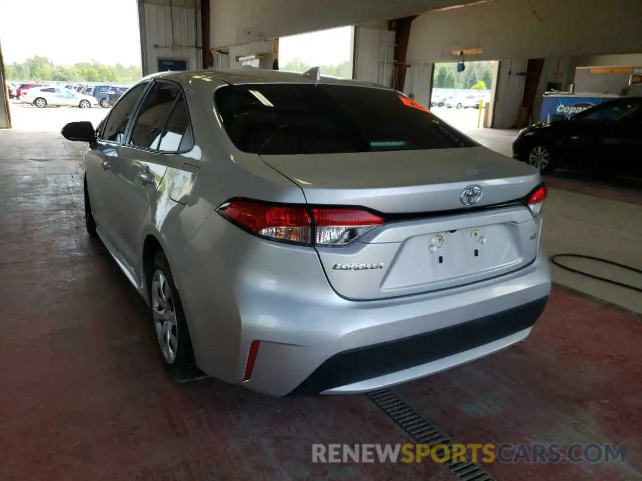 3 Photograph of a damaged car 5YFEPRAE5LP109001 TOYOTA COROLLA 2020