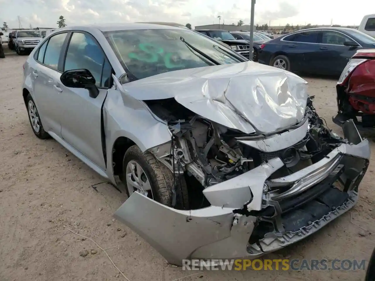 1 Photograph of a damaged car 5YFEPRAE5LP110083 TOYOTA COROLLA 2020