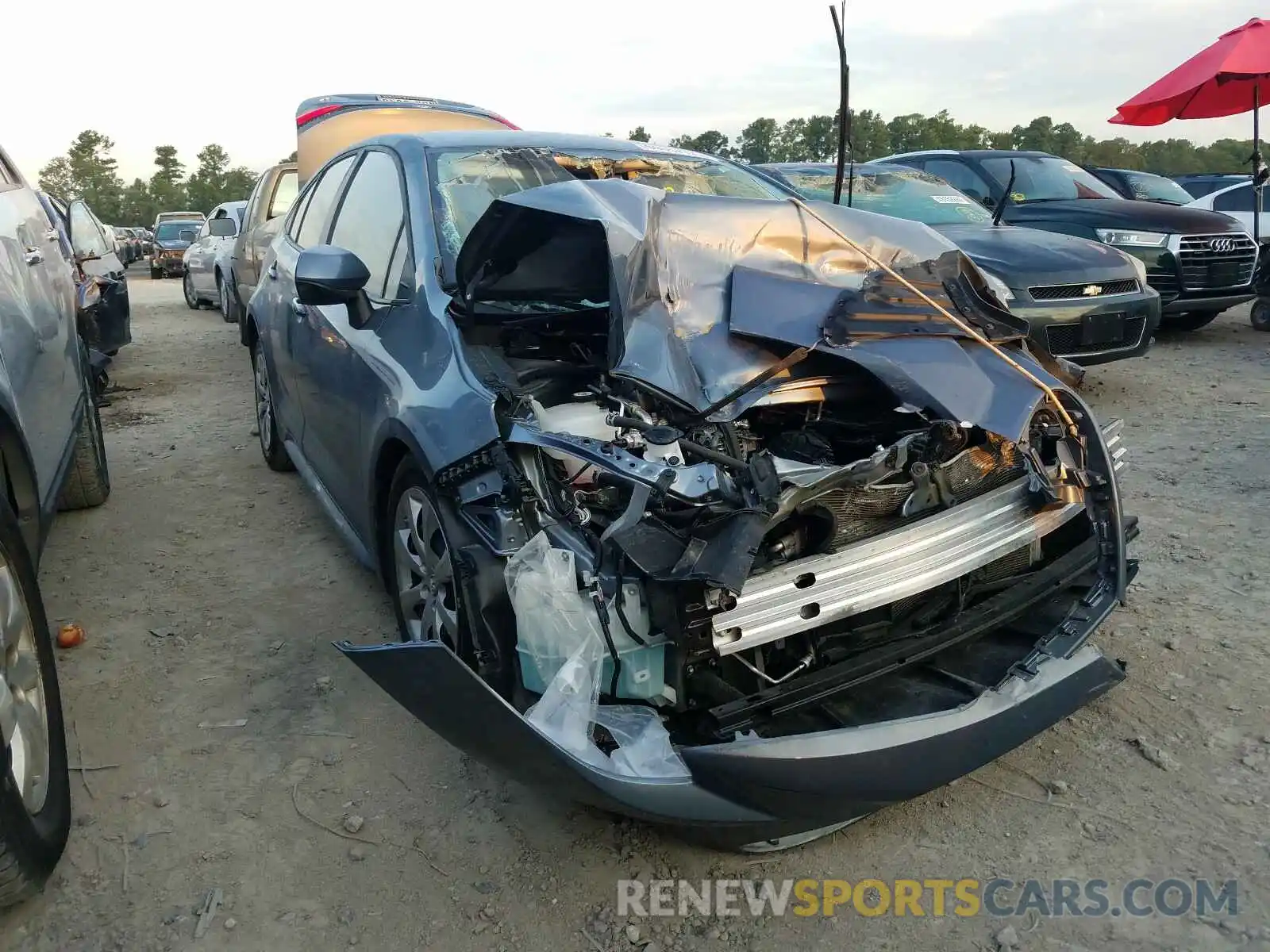 1 Photograph of a damaged car 5YFEPRAE5LP110276 TOYOTA COROLLA 2020