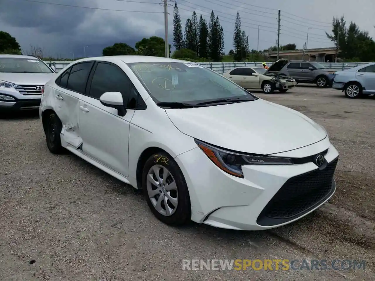 1 Photograph of a damaged car 5YFEPRAE5LP110441 TOYOTA COROLLA 2020