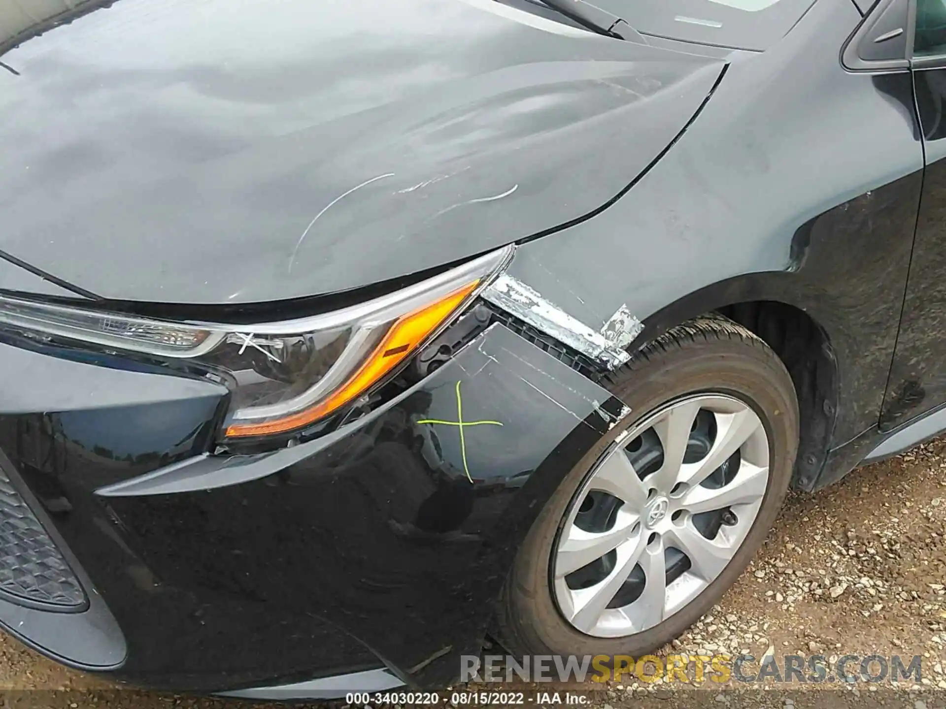 6 Photograph of a damaged car 5YFEPRAE5LP110679 TOYOTA COROLLA 2020