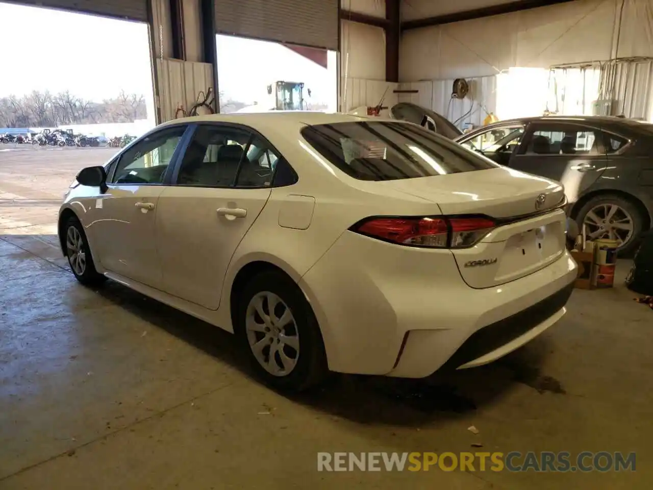 3 Photograph of a damaged car 5YFEPRAE5LP110746 TOYOTA COROLLA 2020