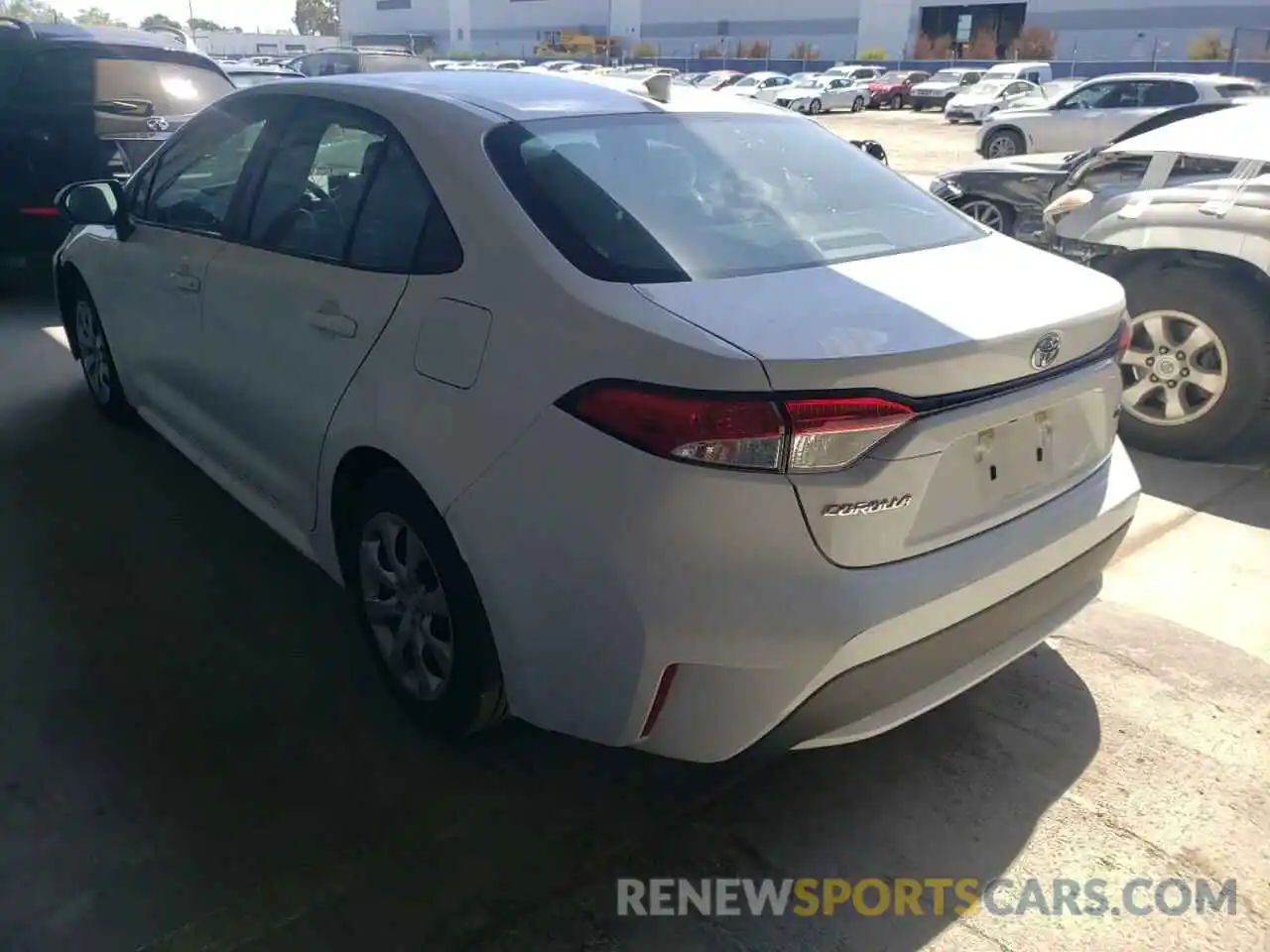 3 Photograph of a damaged car 5YFEPRAE5LP110827 TOYOTA COROLLA 2020