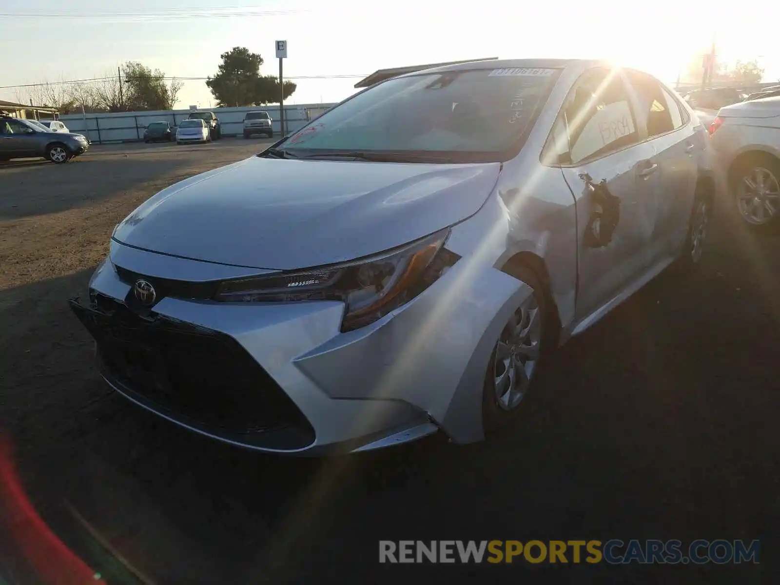 2 Photograph of a damaged car 5YFEPRAE5LP112111 TOYOTA COROLLA 2020