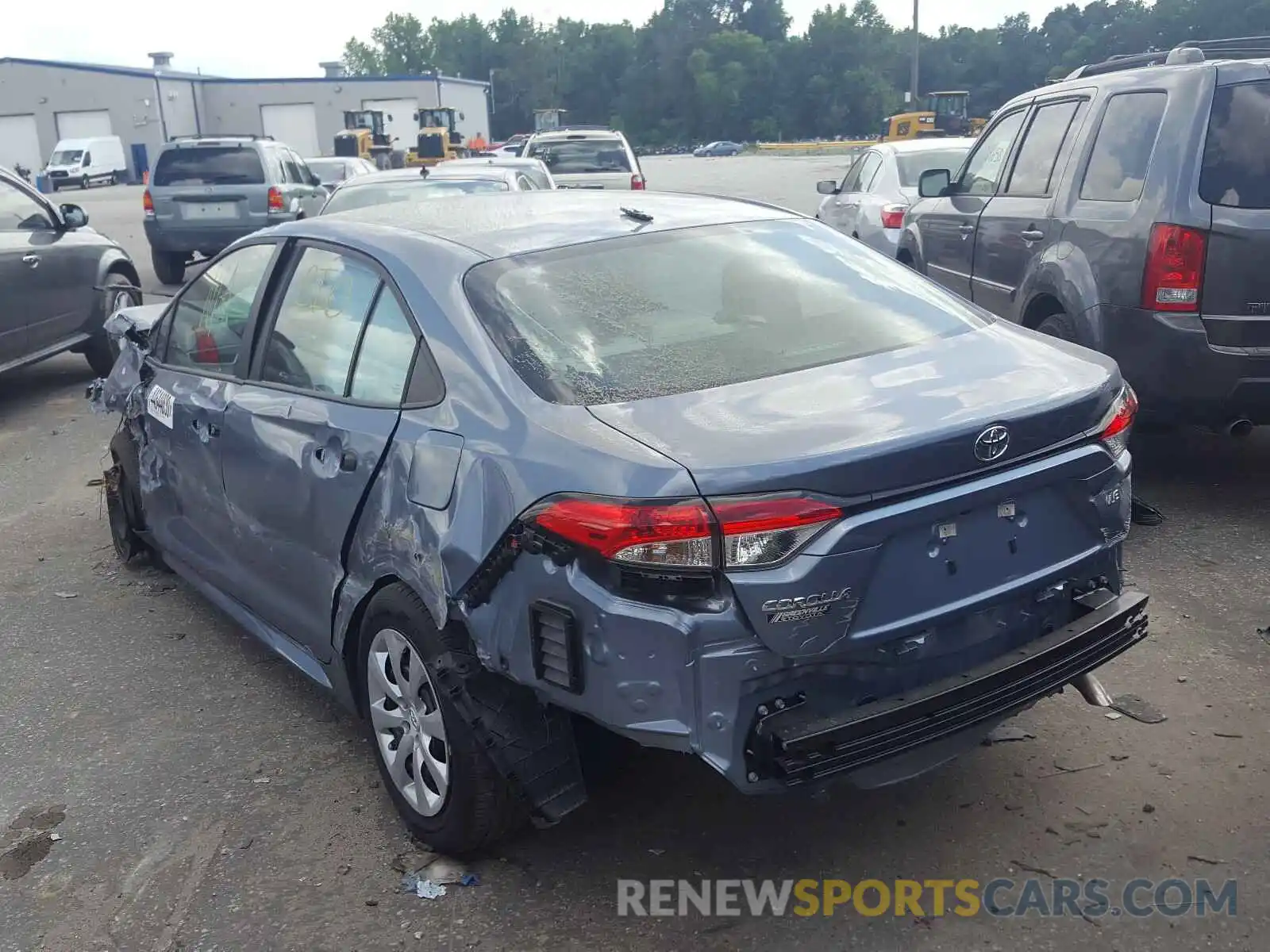 3 Photograph of a damaged car 5YFEPRAE5LP113324 TOYOTA COROLLA 2020