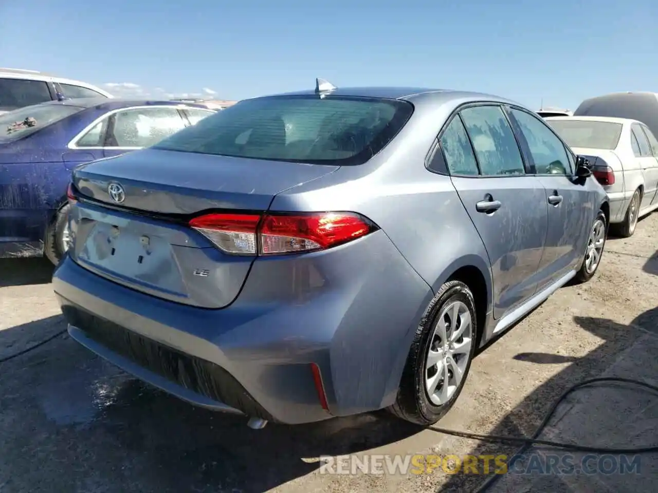 4 Photograph of a damaged car 5YFEPRAE5LP113615 TOYOTA COROLLA 2020