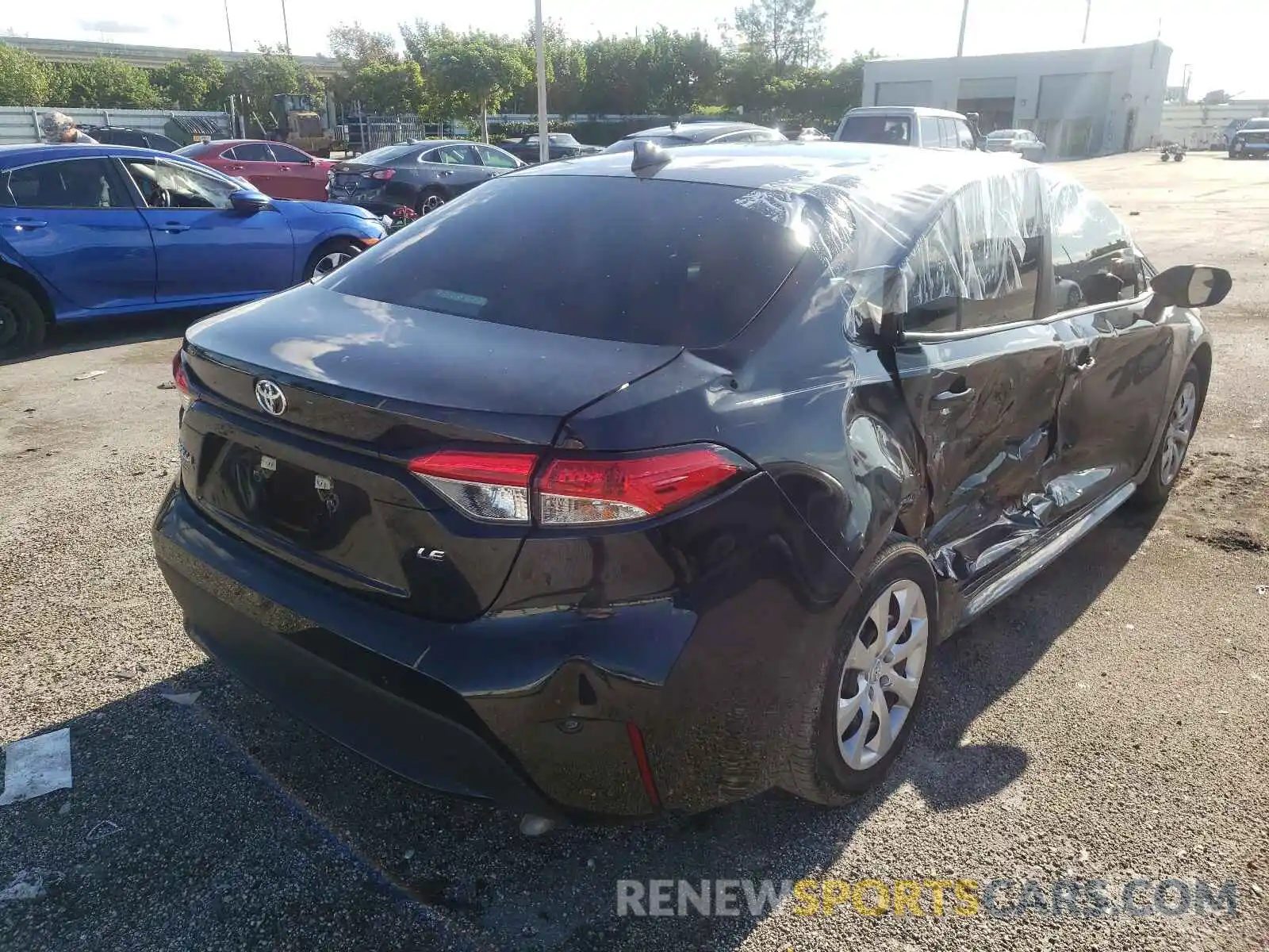 4 Photograph of a damaged car 5YFEPRAE5LP114005 TOYOTA COROLLA 2020