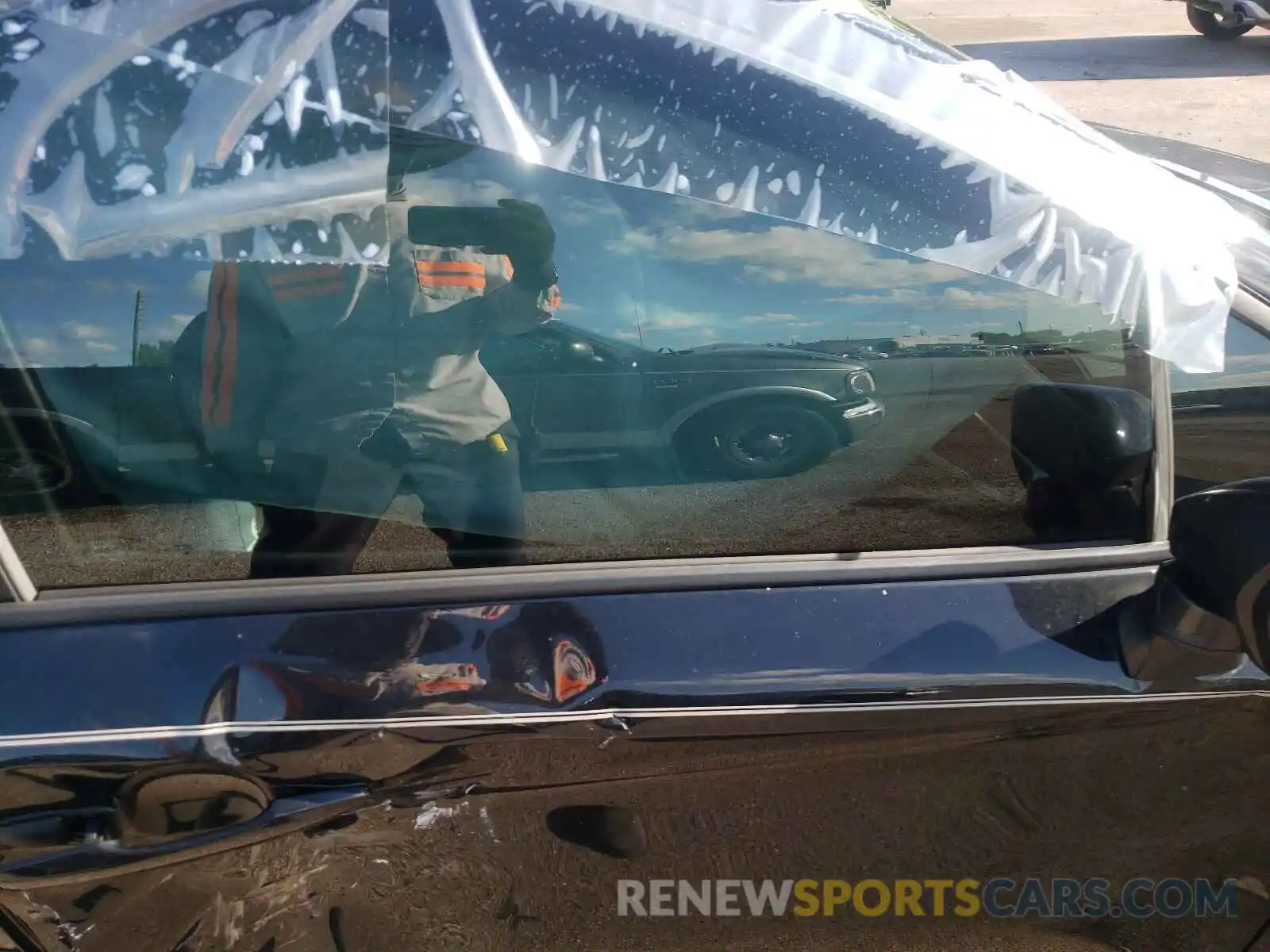 5 Photograph of a damaged car 5YFEPRAE5LP114005 TOYOTA COROLLA 2020