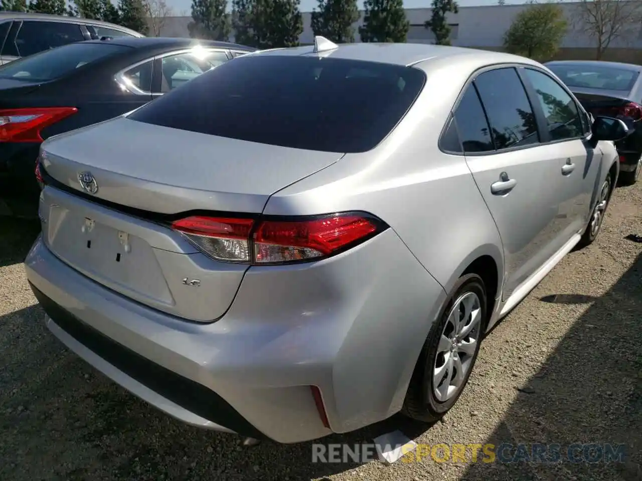 4 Photograph of a damaged car 5YFEPRAE5LP114831 TOYOTA COROLLA 2020