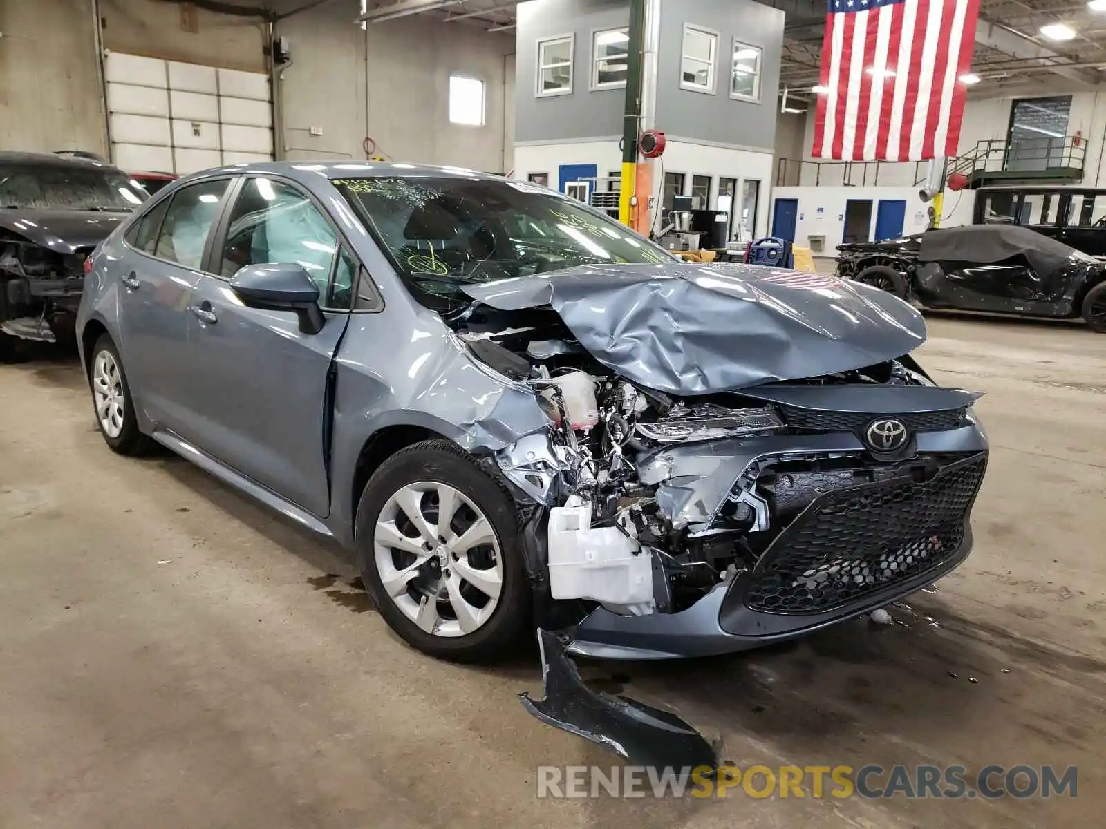 1 Photograph of a damaged car 5YFEPRAE5LP115669 TOYOTA COROLLA 2020